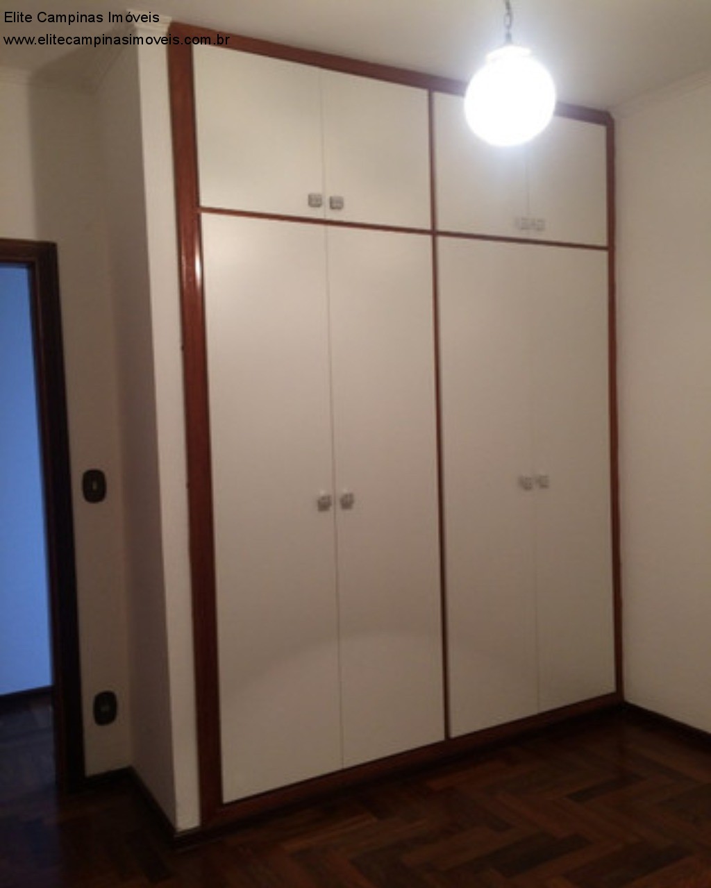 Casa à venda com 3 quartos, 307m² - Foto 7