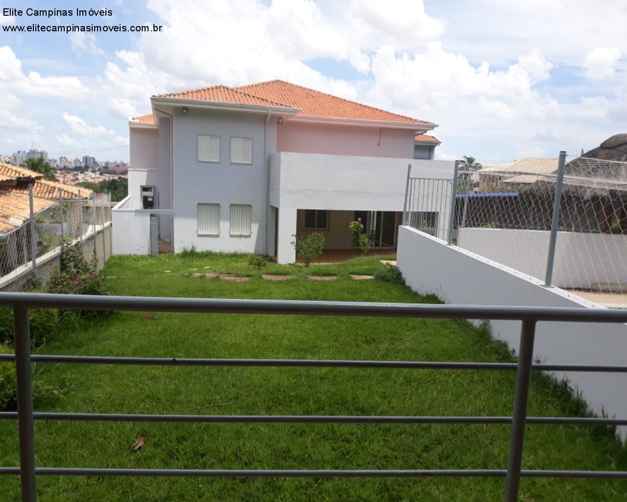 Sobrado para alugar com 4 quartos, 1672m² - Foto 1