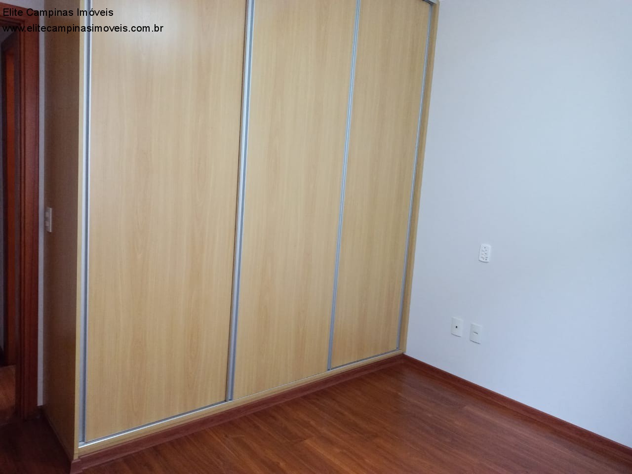 Casa de Condomínio à venda com 4 quartos, 300m² - Foto 18