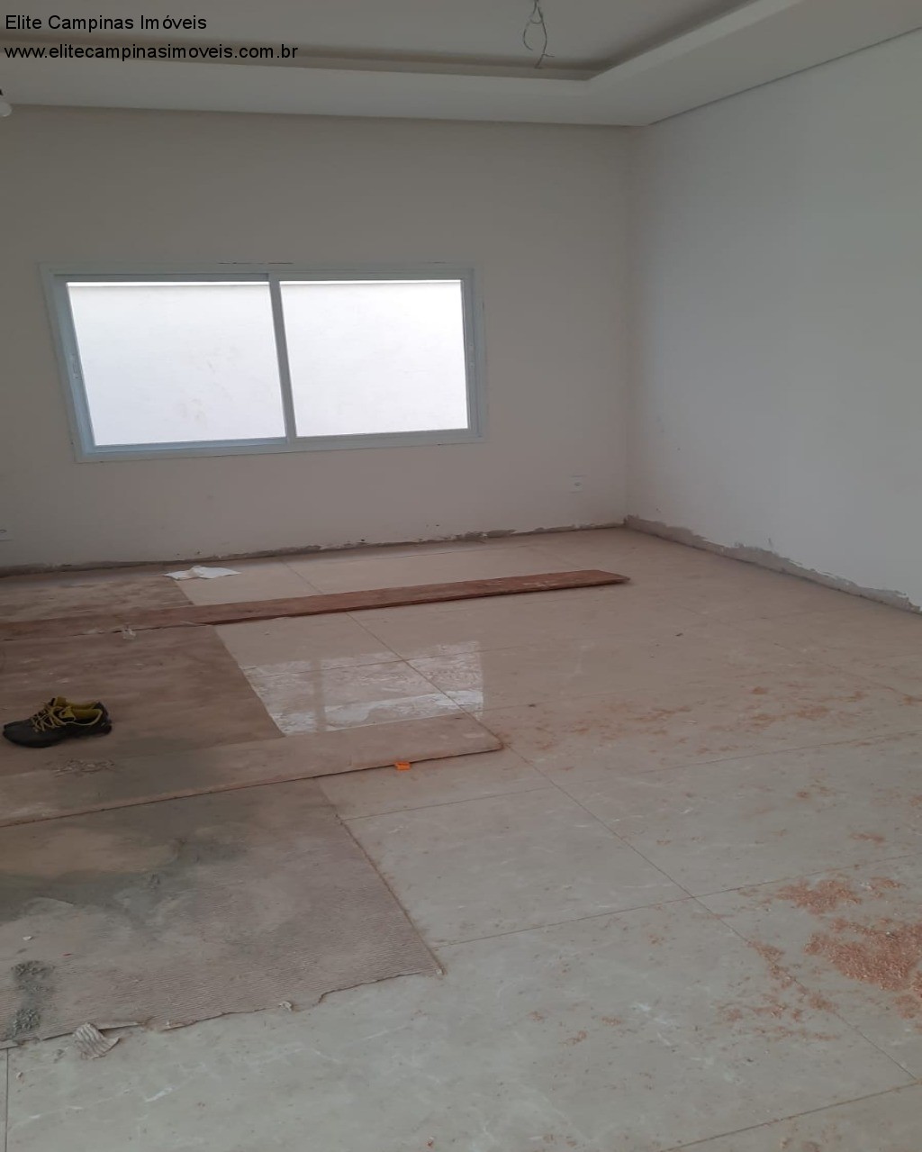 Casa de Condomínio à venda com 3 quartos, 250m² - Foto 4