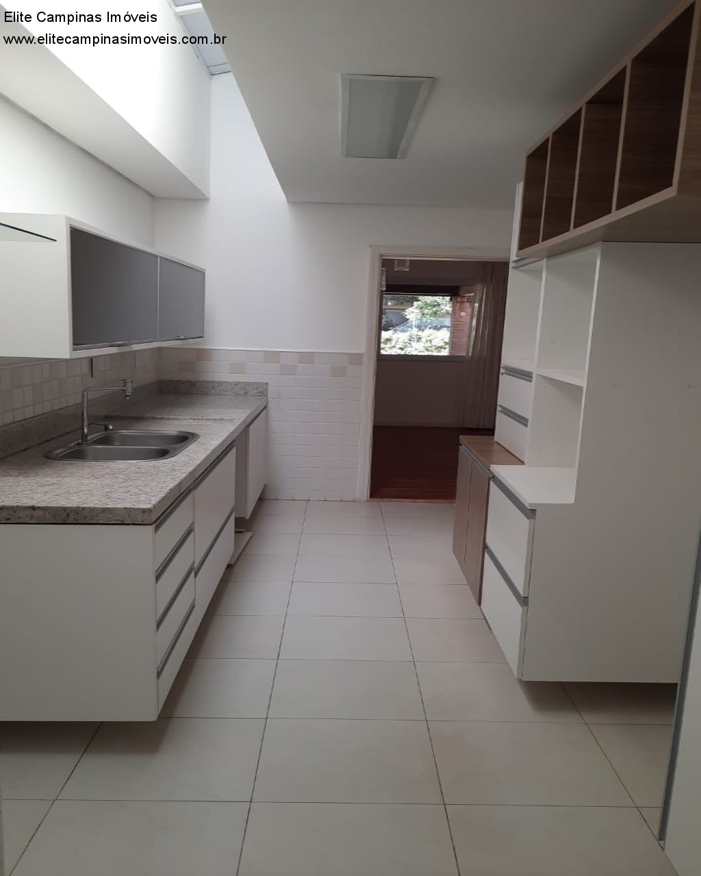 Casa de Condomínio à venda com 4 quartos, 350m² - Foto 24