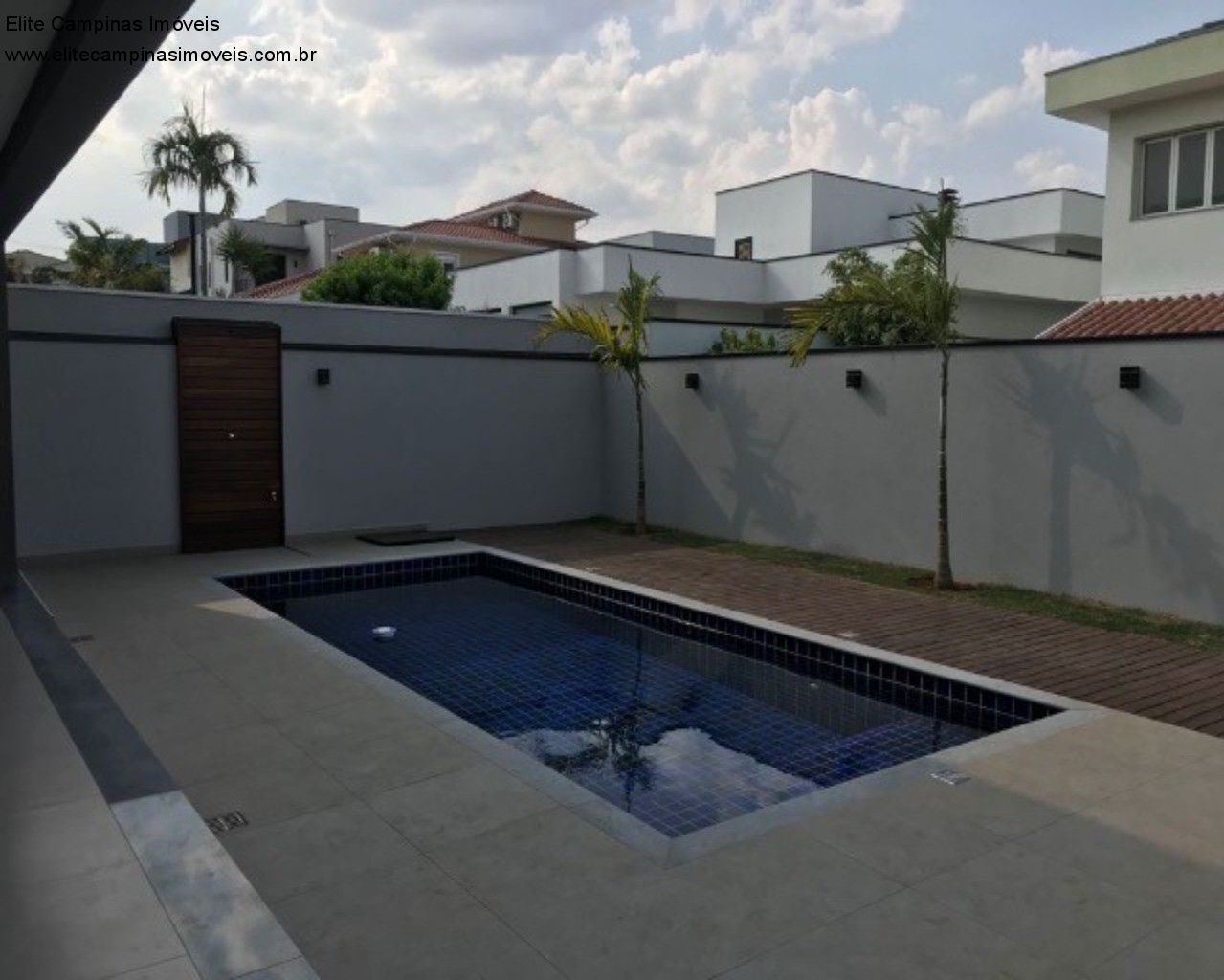 Casa de Condomínio à venda com 5 quartos, 360m² - Foto 21