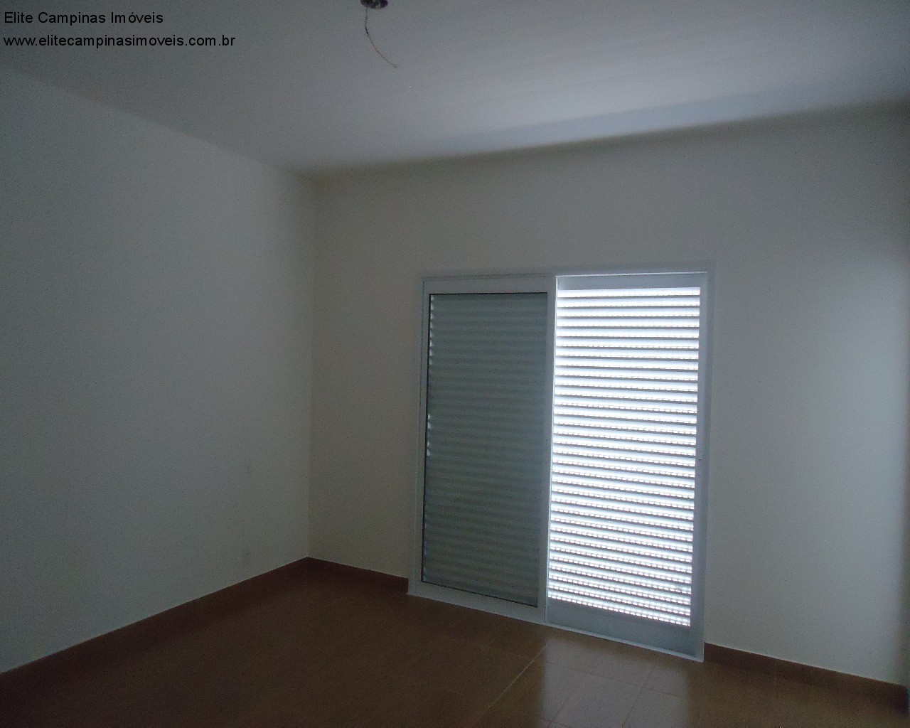 Casa de Condomínio à venda com 4 quartos, 250m² - Foto 19