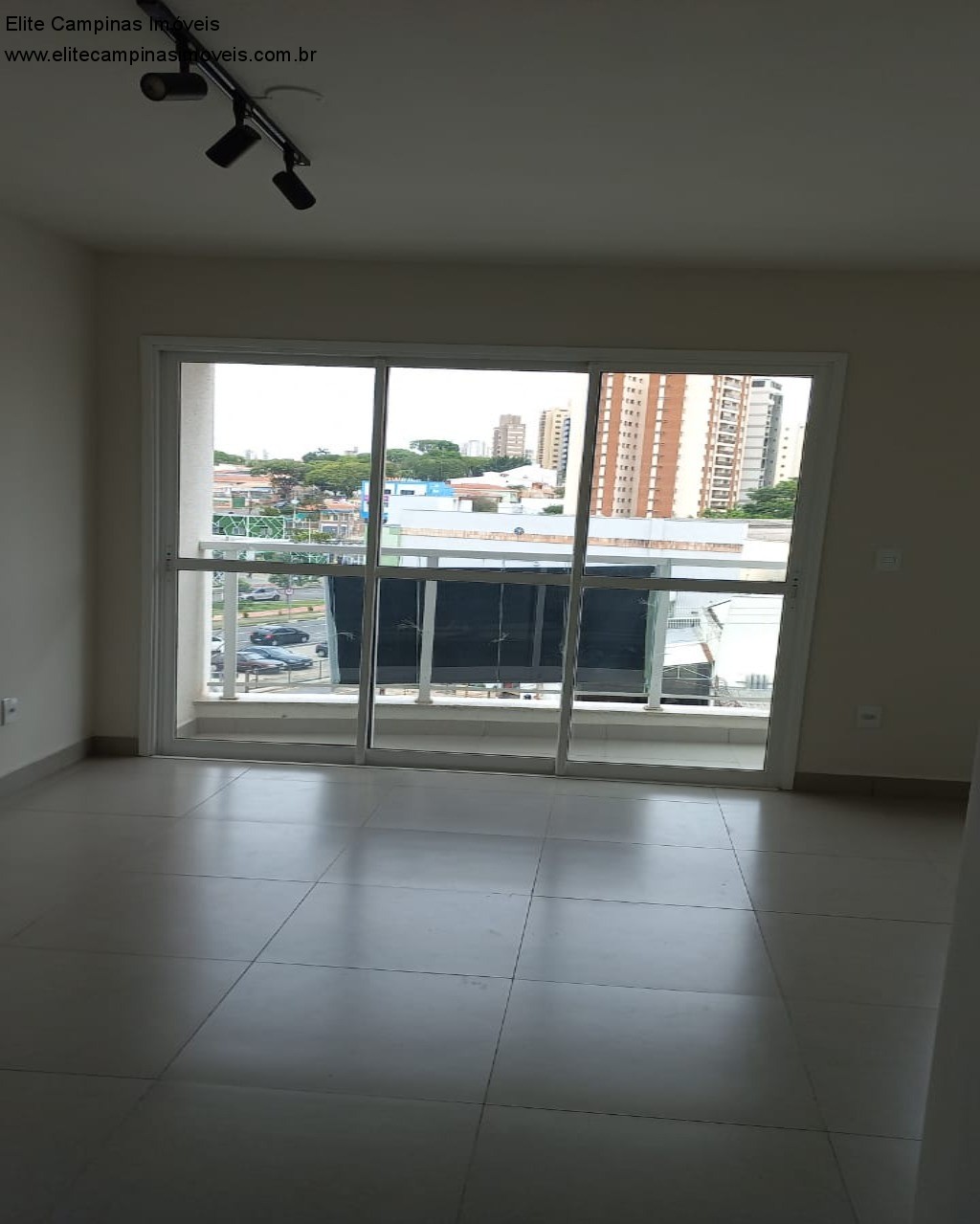 Apartamento à venda com 2 quartos, 60m² - Foto 3