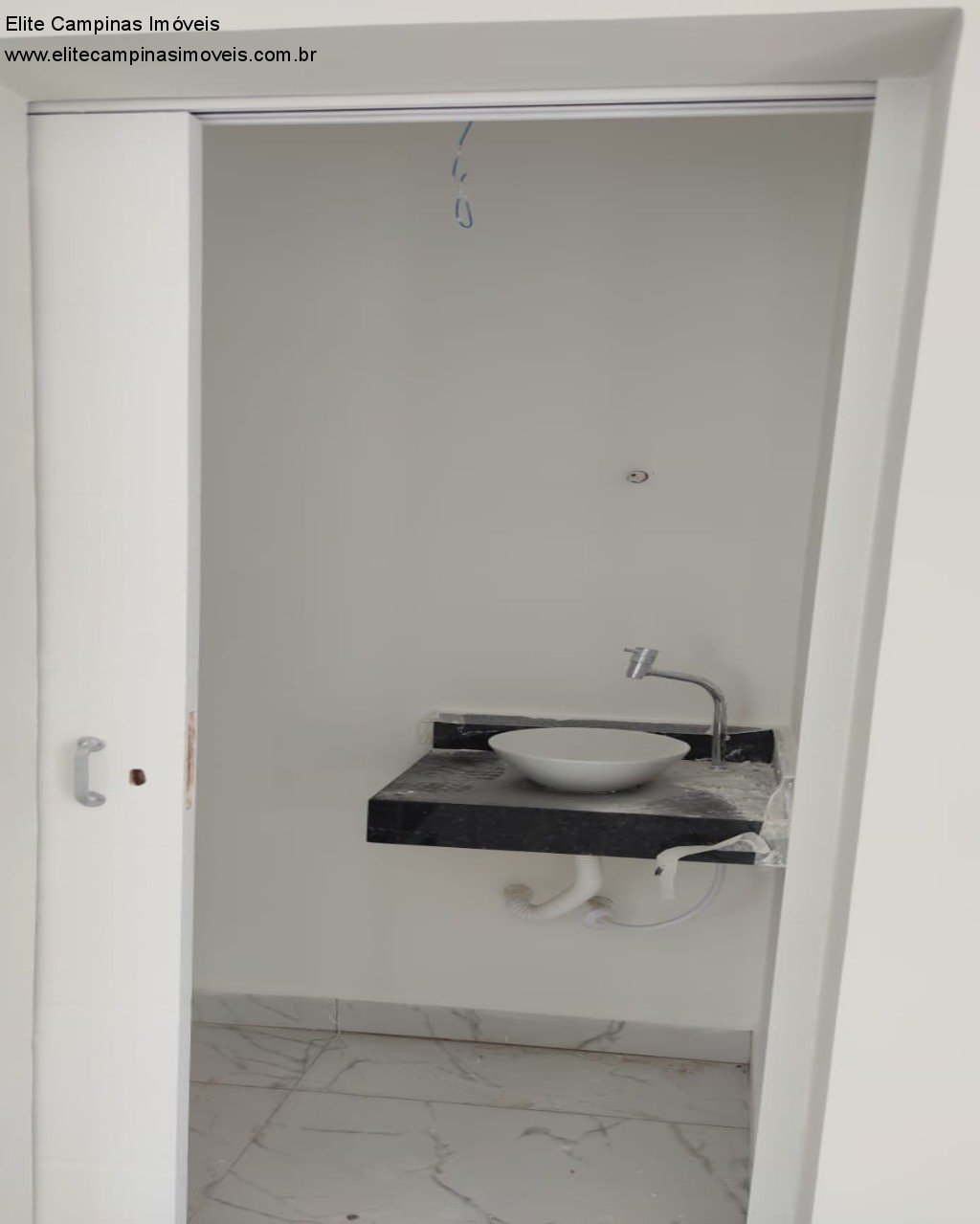 Casa de Condomínio à venda com 3 quartos, 220m² - Foto 17