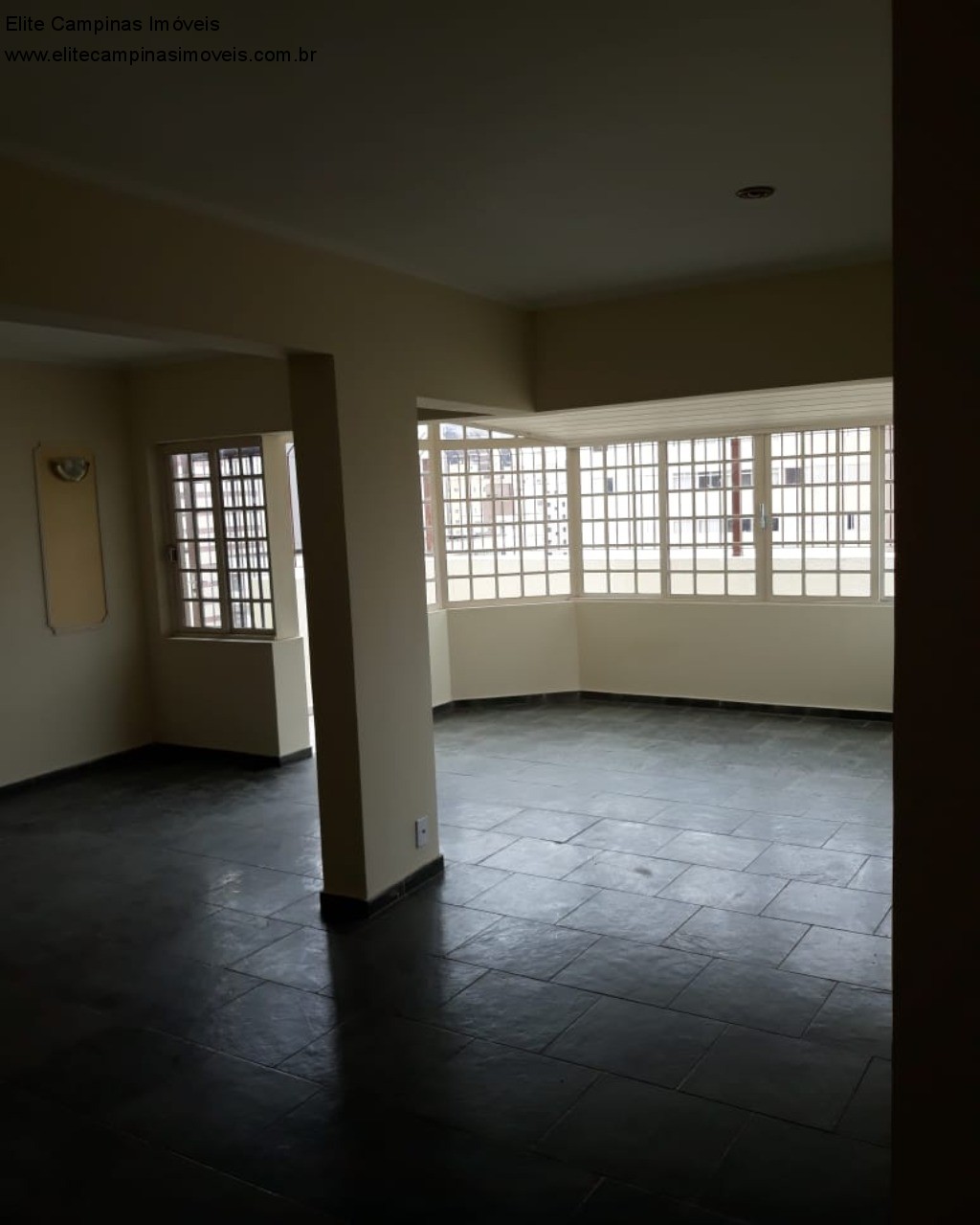 Apartamento à venda com 3 quartos, 237m² - Foto 1