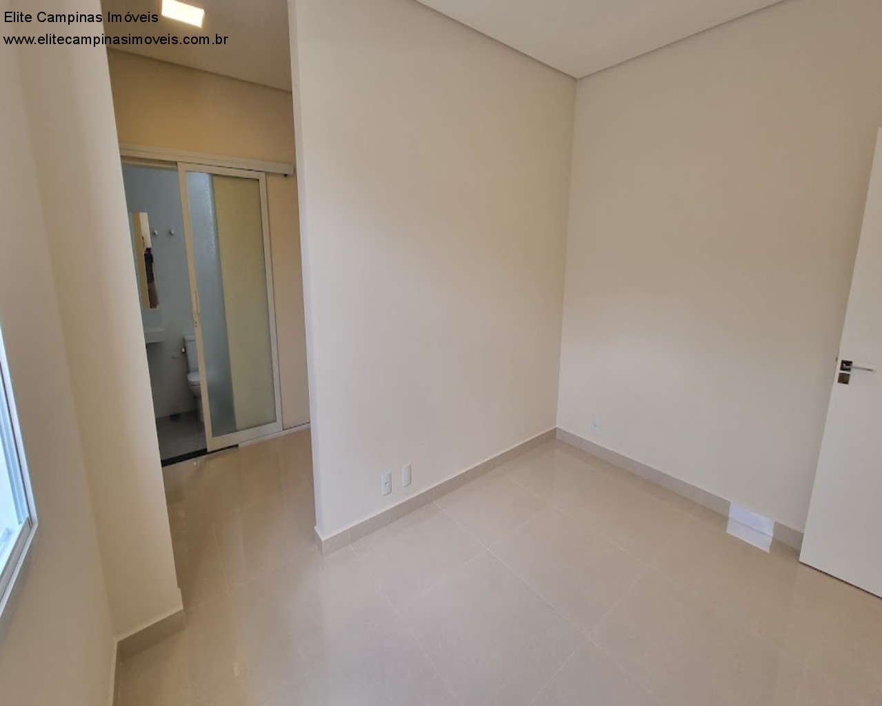 Casa de Condomínio à venda com 3 quartos, 250m² - Foto 28