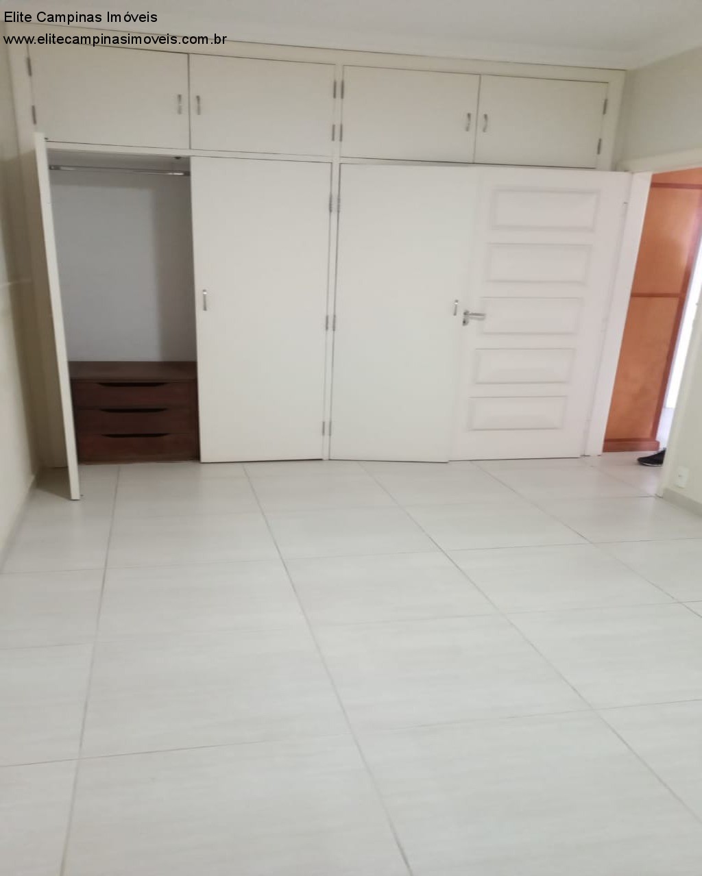 Casa à venda com 3 quartos, 380m² - Foto 7