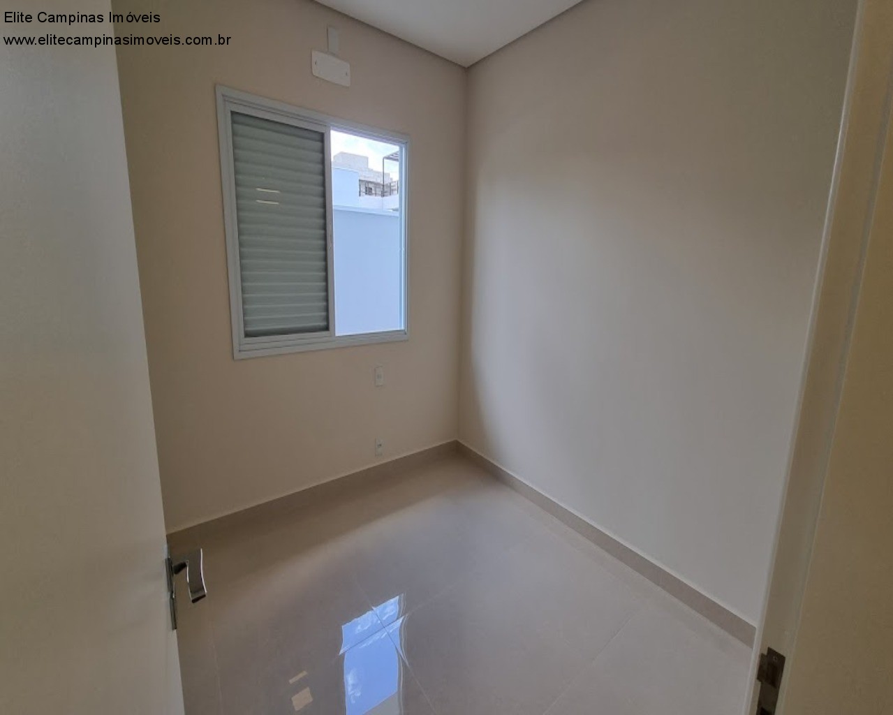 Casa de Condomínio à venda com 3 quartos, 250m² - Foto 25