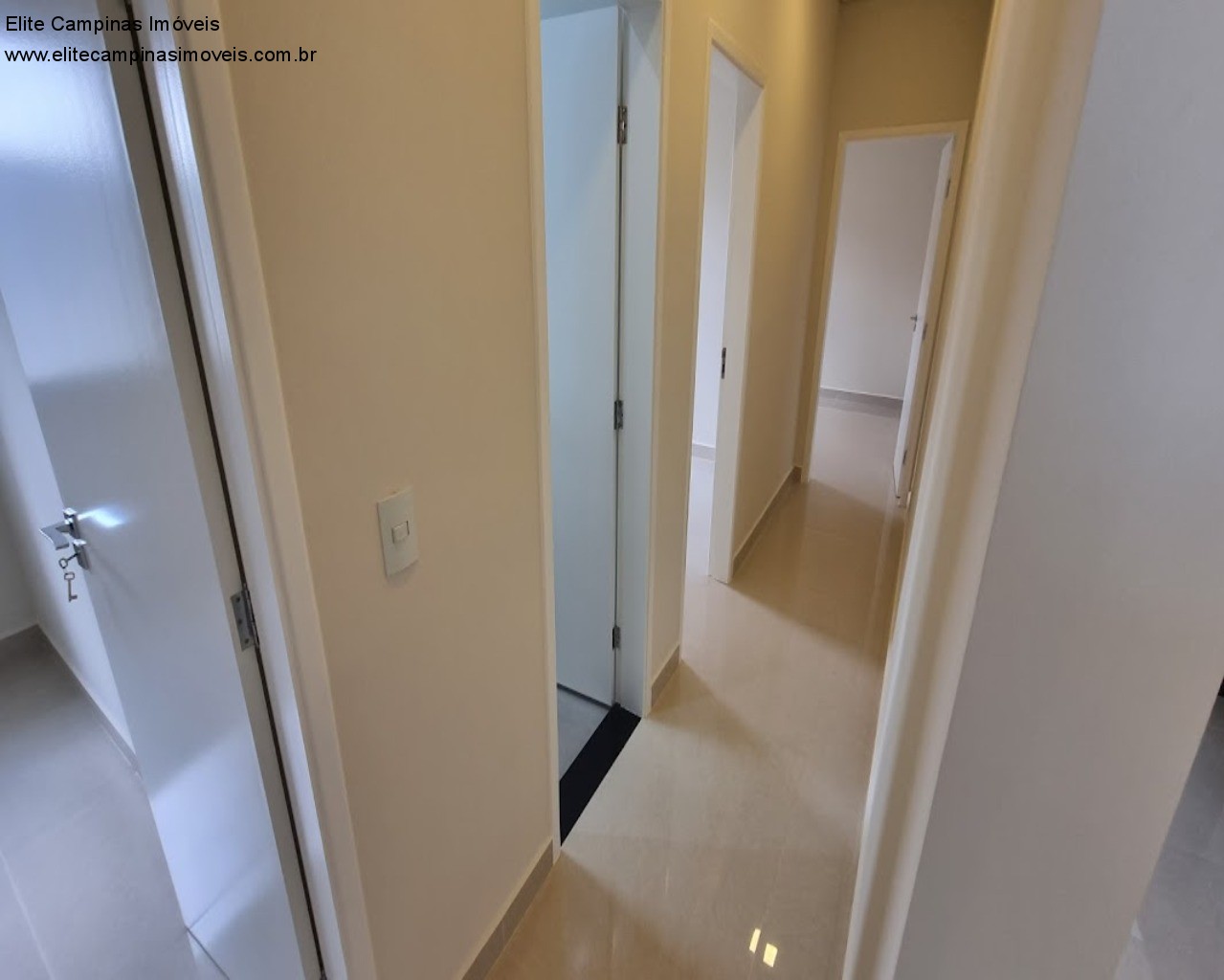 Casa de Condomínio à venda com 3 quartos, 250m² - Foto 20