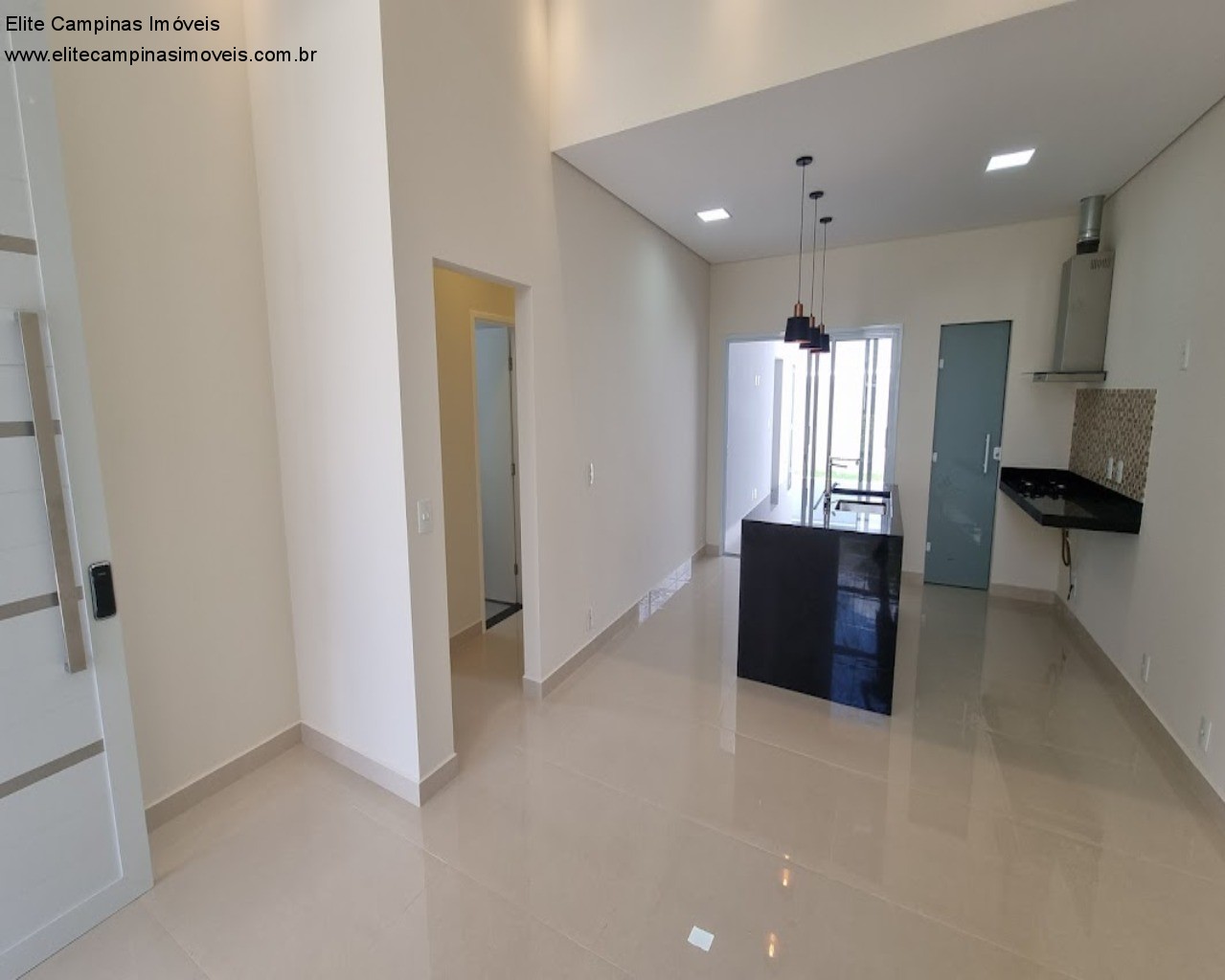 Casa de Condomínio à venda com 3 quartos, 250m² - Foto 9