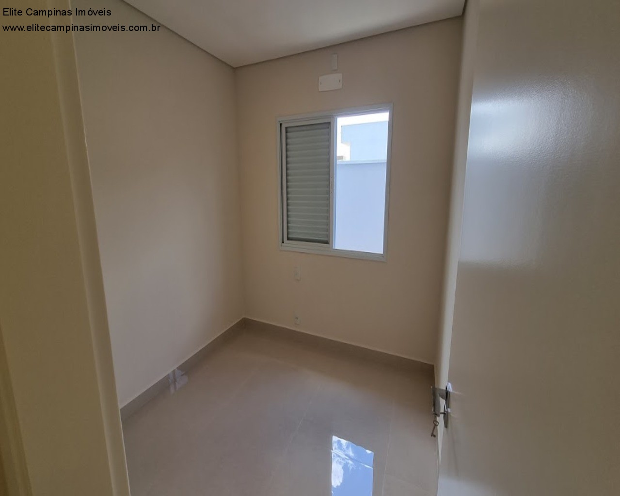 Casa de Condomínio à venda com 3 quartos, 250m² - Foto 21