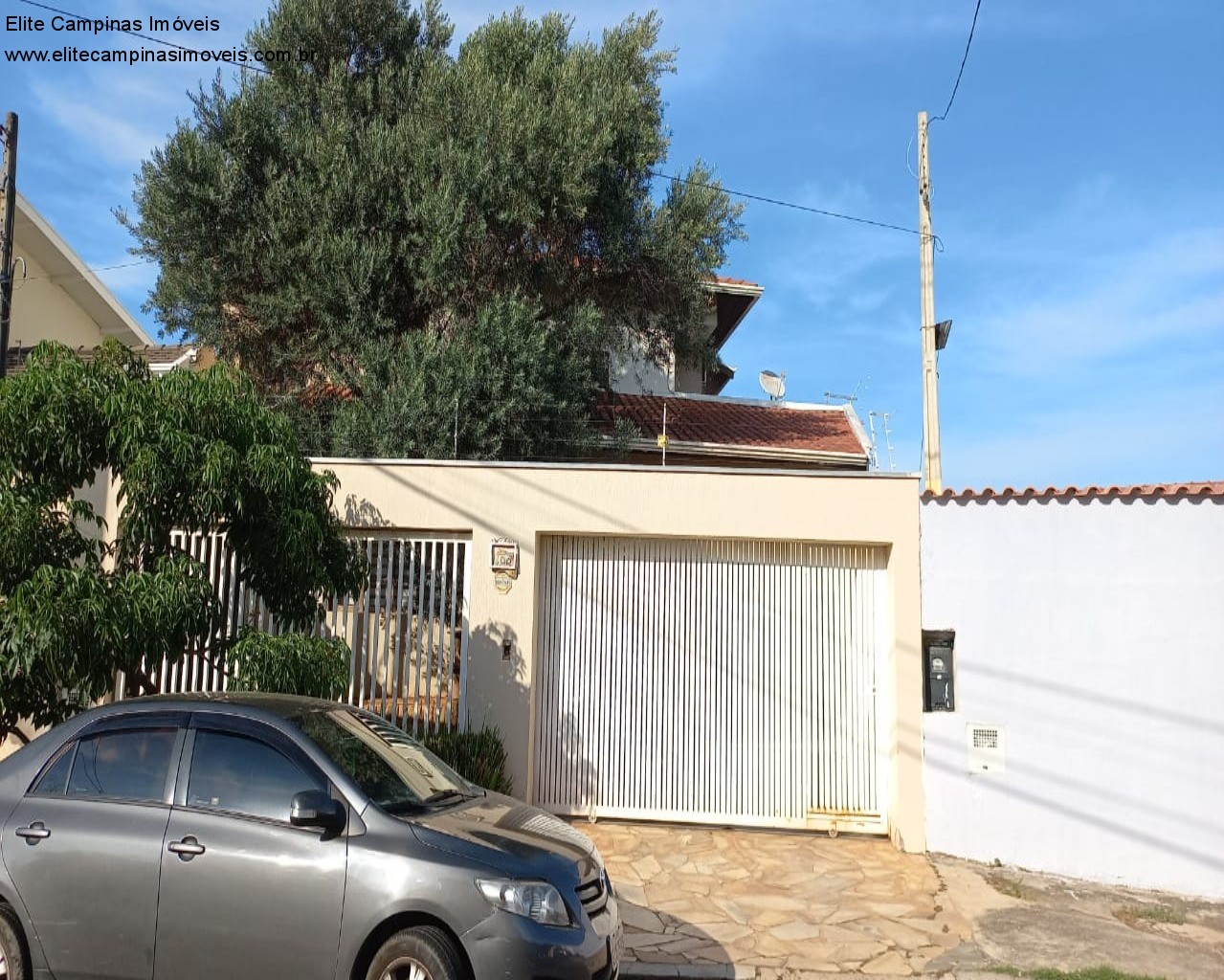 Casa à venda com 3 quartos, 350m² - Foto 2