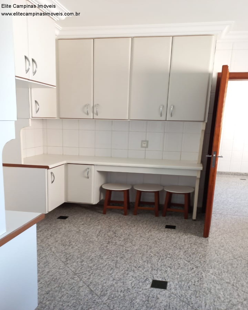 Apartamento à venda com 4 quartos, 200m² - Foto 28