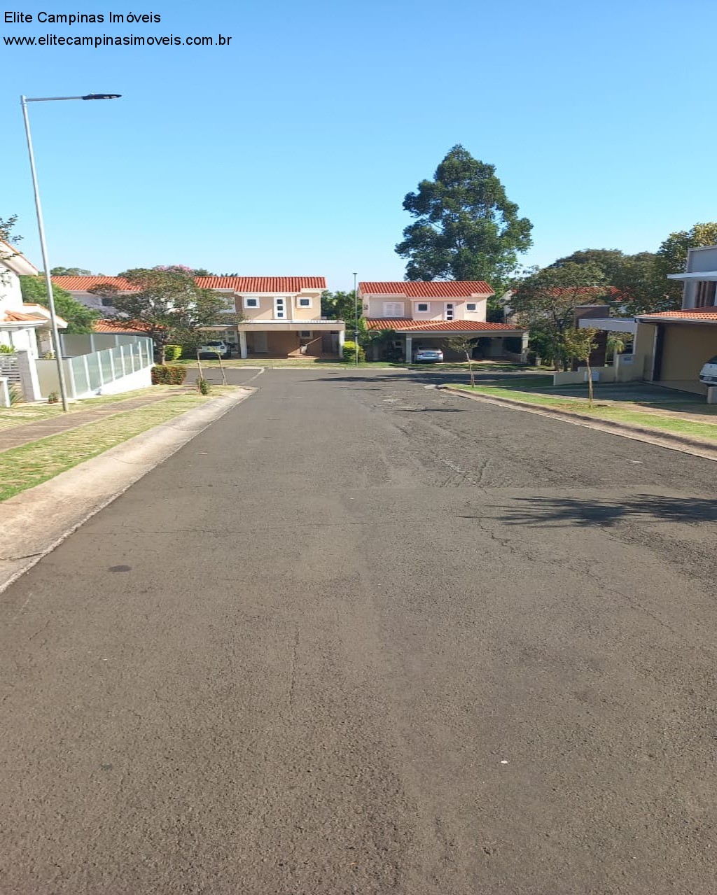 Casa de Condomínio à venda com 4 quartos, 600m² - Foto 1