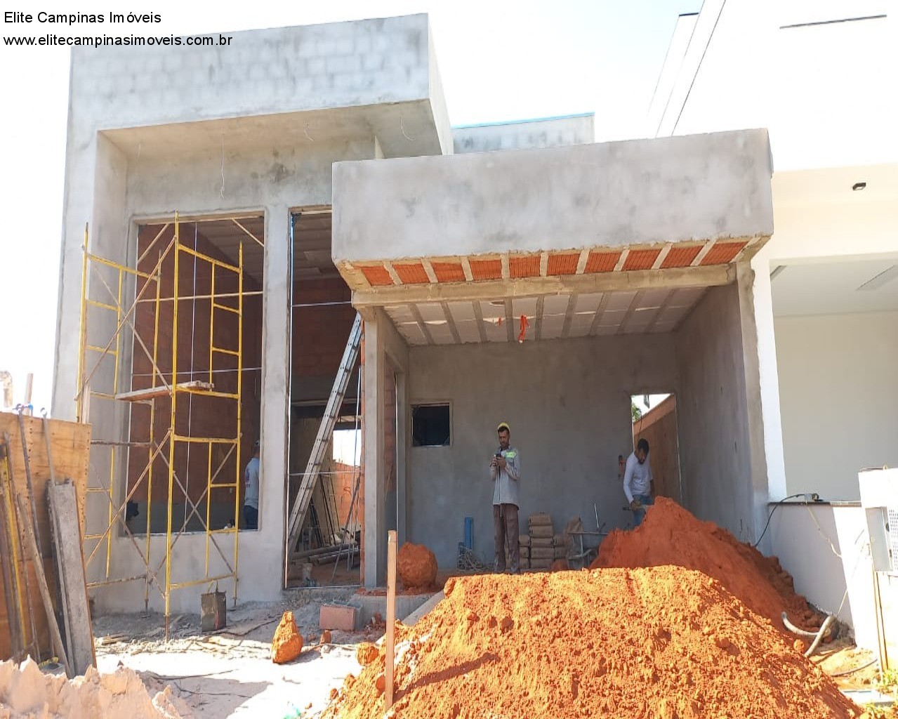 Casa de Condomínio à venda com 3 quartos, 250m² - Foto 1