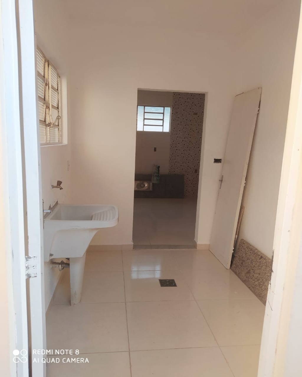 Casa à venda com 2 quartos, 250m² - Foto 12