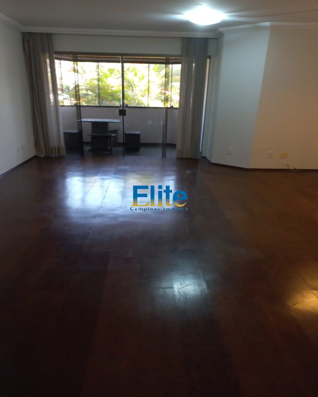 Apartamento à venda com 3 quartos, 117m² - Foto 2