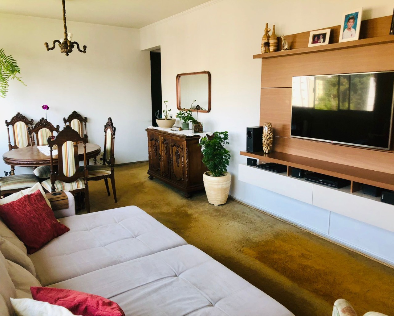 Apartamento à venda com 3 quartos, 110m² - Foto 2