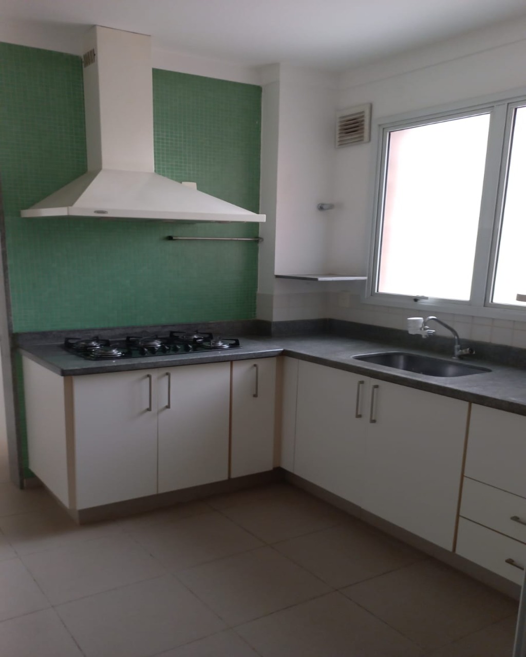 Apartamento à venda com 3 quartos, 138m² - Foto 27