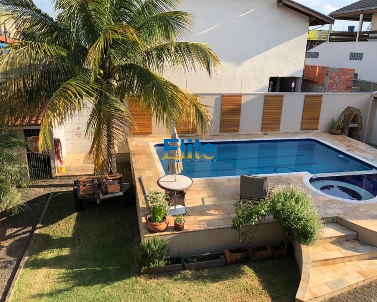 Casa à venda com 4 quartos, 500m² - Foto 4