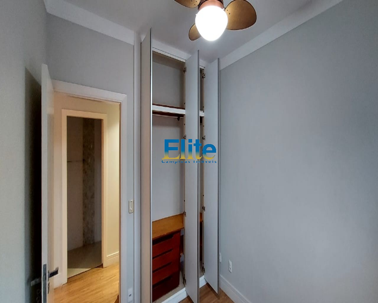 Apartamento à venda com 3 quartos, 233m² - Foto 10