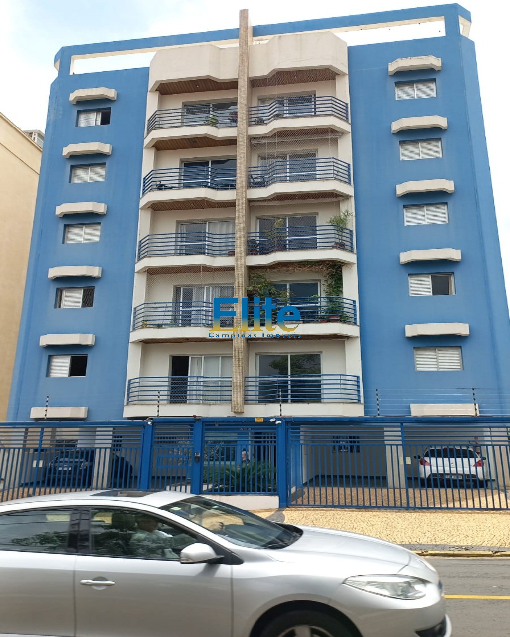 Apartamento à venda com 3 quartos, 157m² - Foto 1