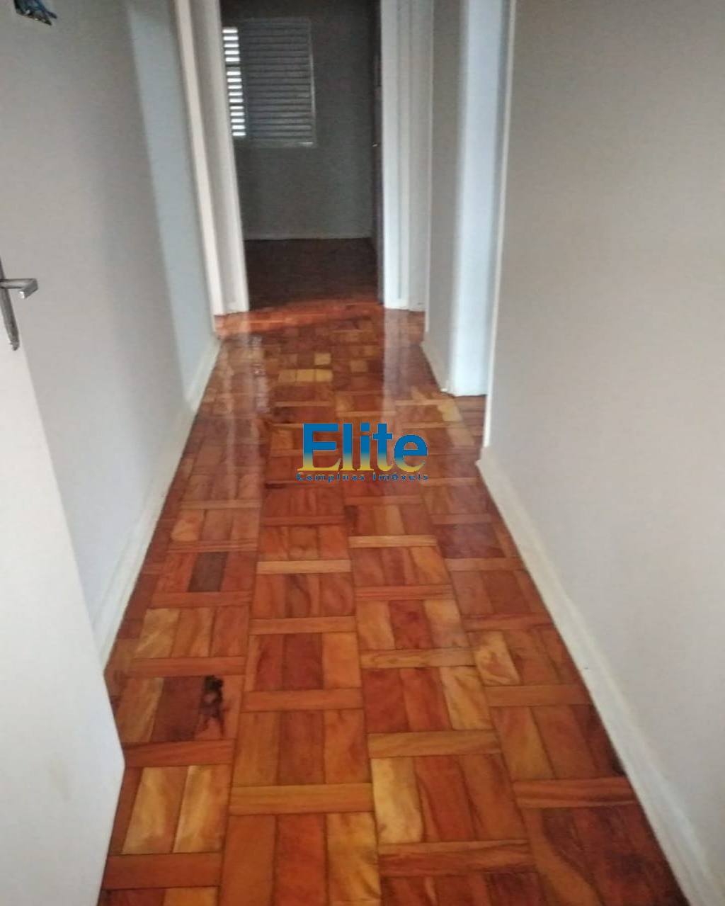 Casa à venda com 3 quartos, 300m² - Foto 4