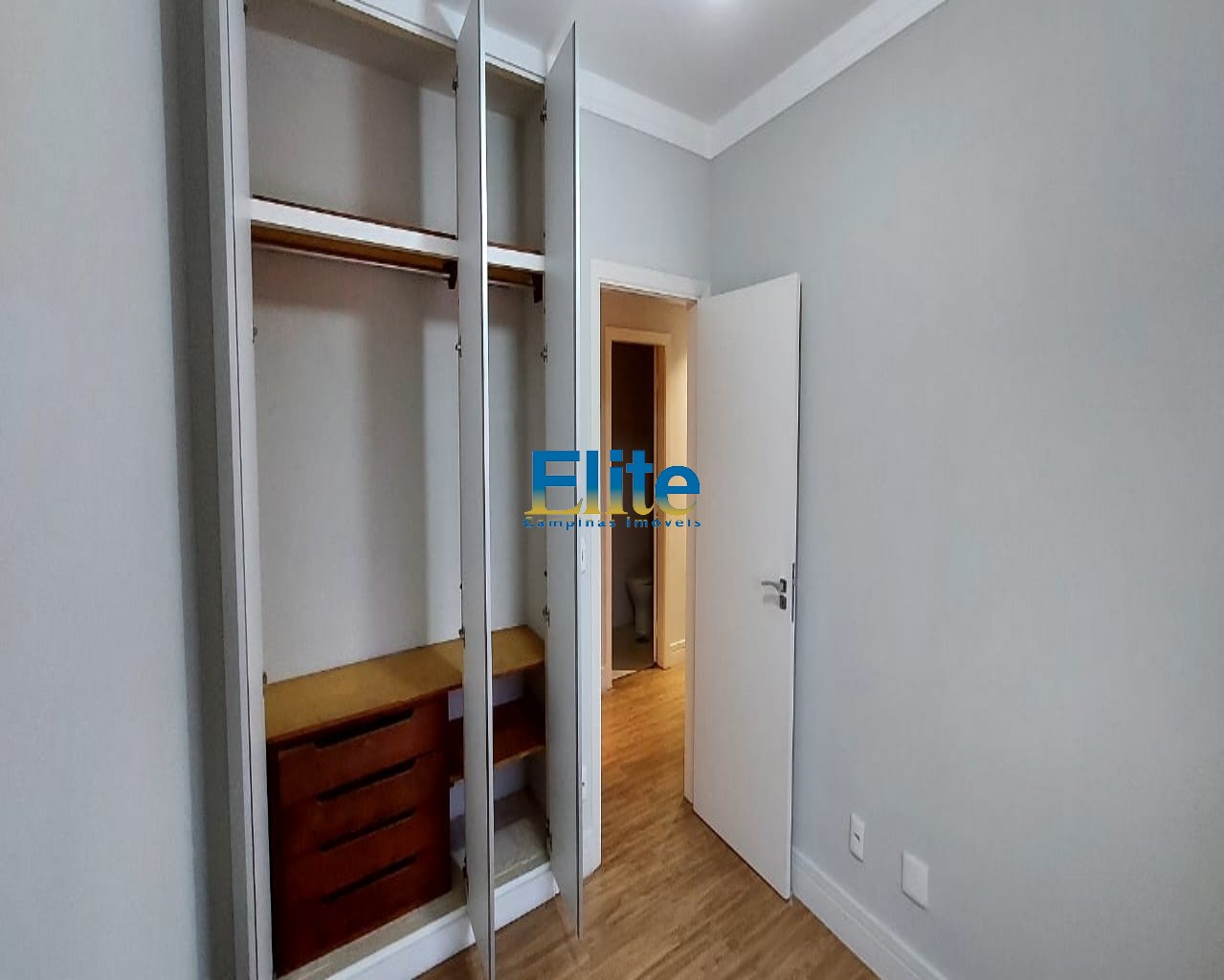 Apartamento à venda com 3 quartos, 233m² - Foto 13