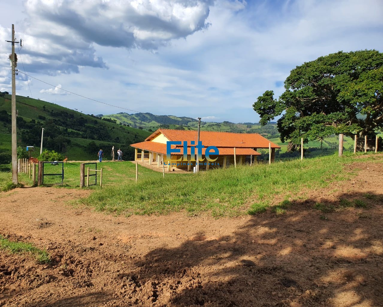 Fazenda à venda com 3 quartos, 60m² - Foto 2