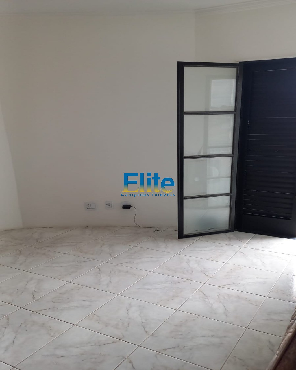 Casa à venda com 3 quartos, 320m² - Foto 12