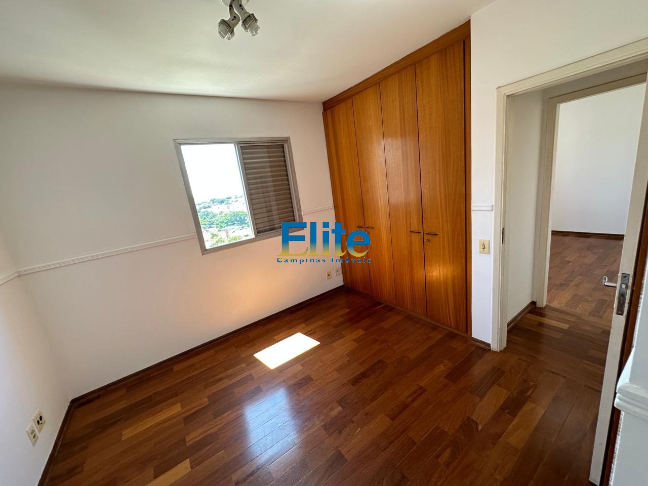 Apartamento à venda com 3 quartos, 110m² - Foto 12