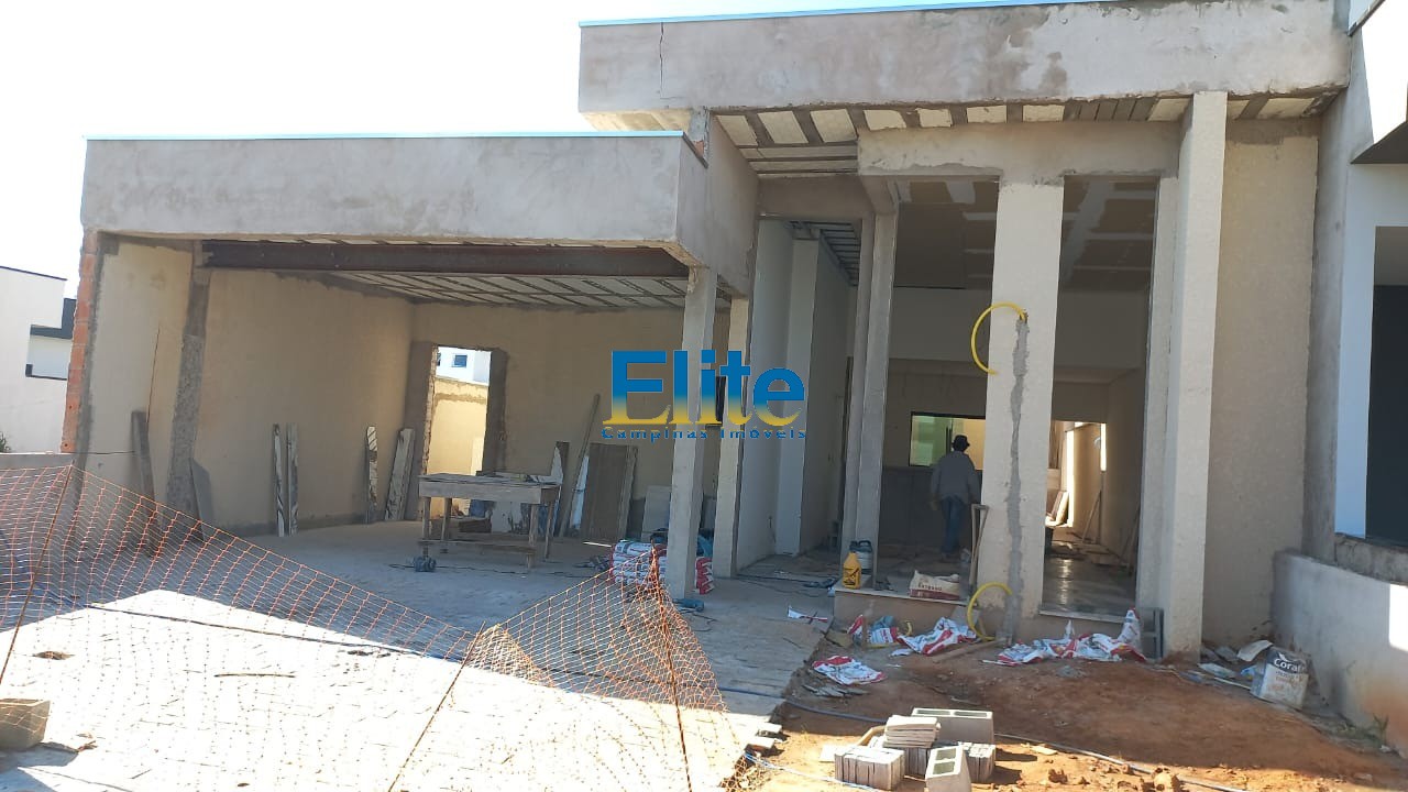 Casa de Condomínio à venda com 3 quartos, 270m² - Foto 1