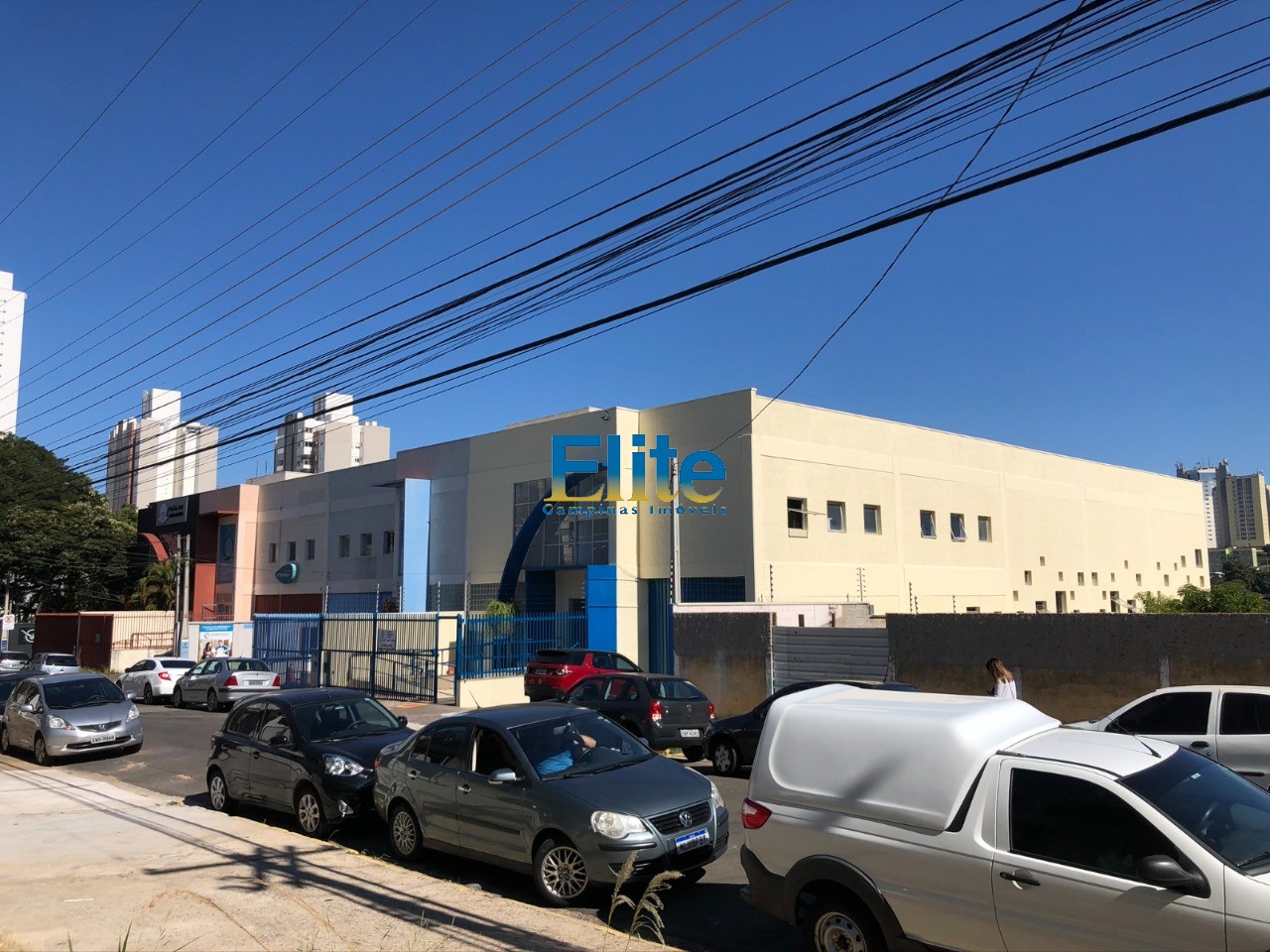 Depósito-Galpão-Armazém para alugar, 1000m² - Foto 1