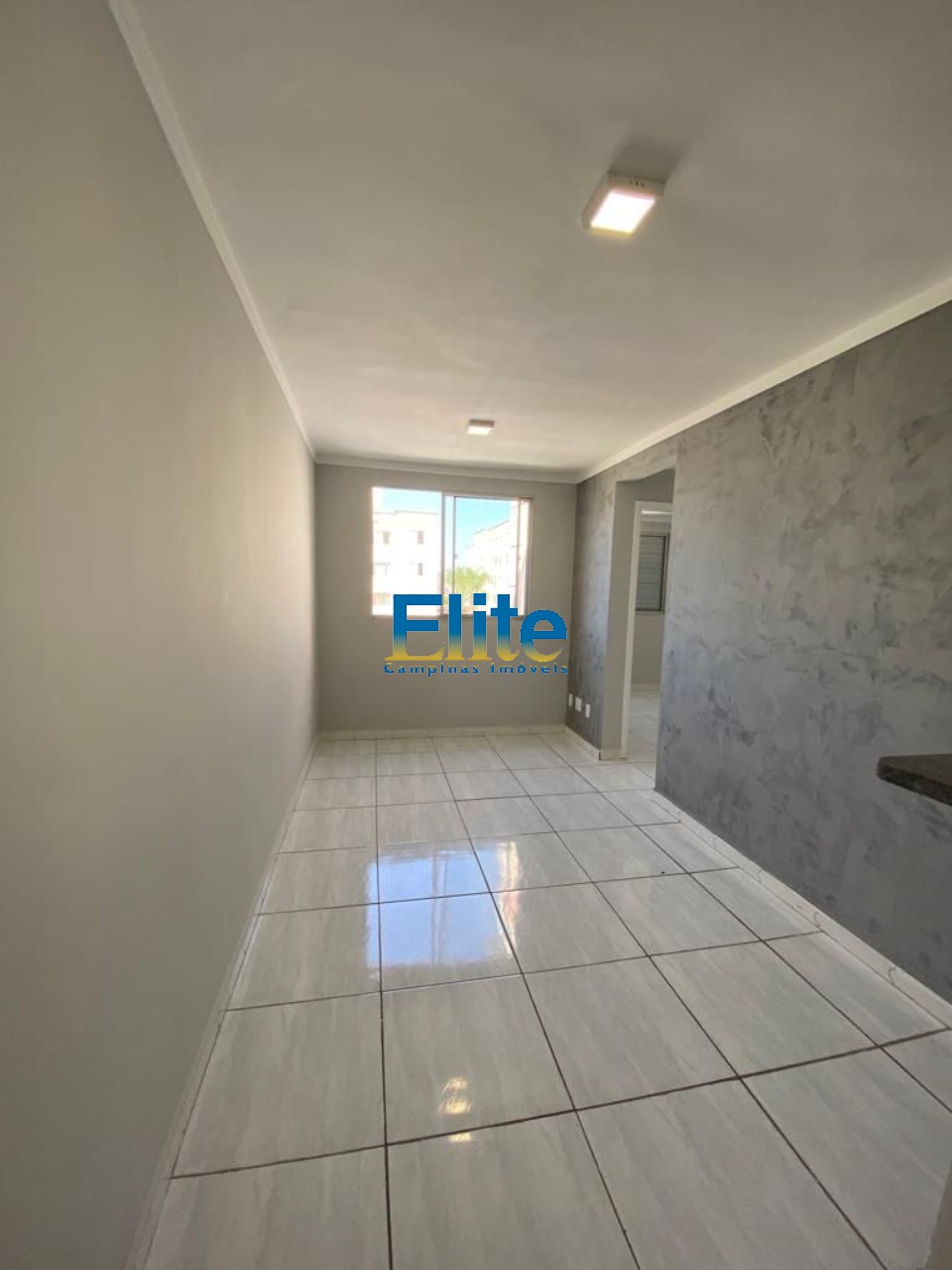 Apartamento à venda com 2 quartos, 44m² - Foto 2