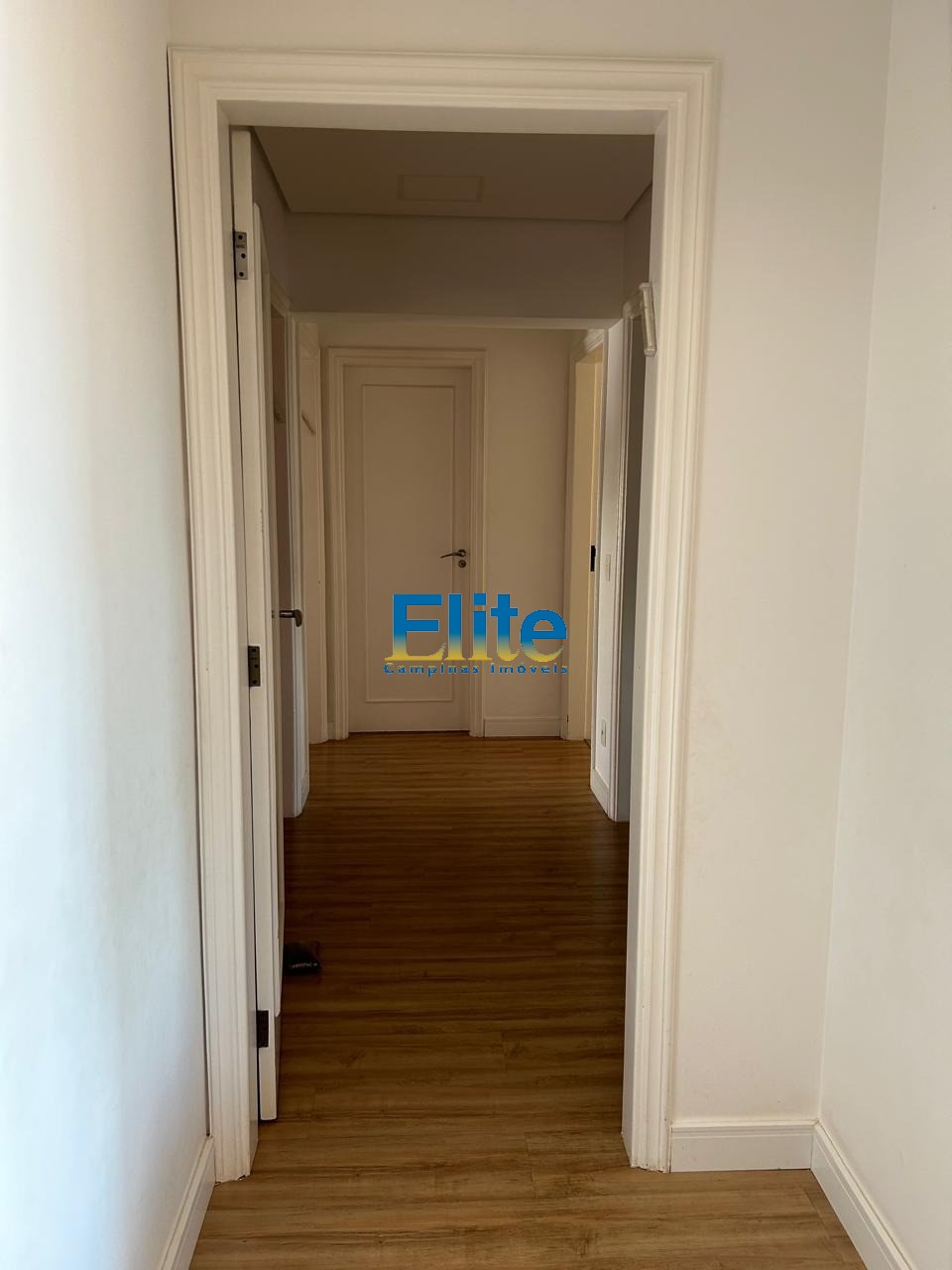 Apartamento à venda com 4 quartos, 182m² - Foto 11