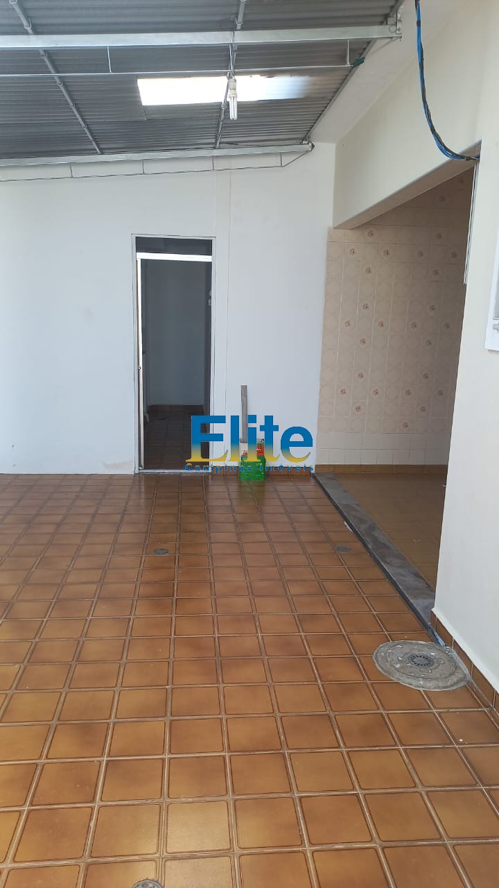 Casa à venda com 3 quartos, 300m² - Foto 11