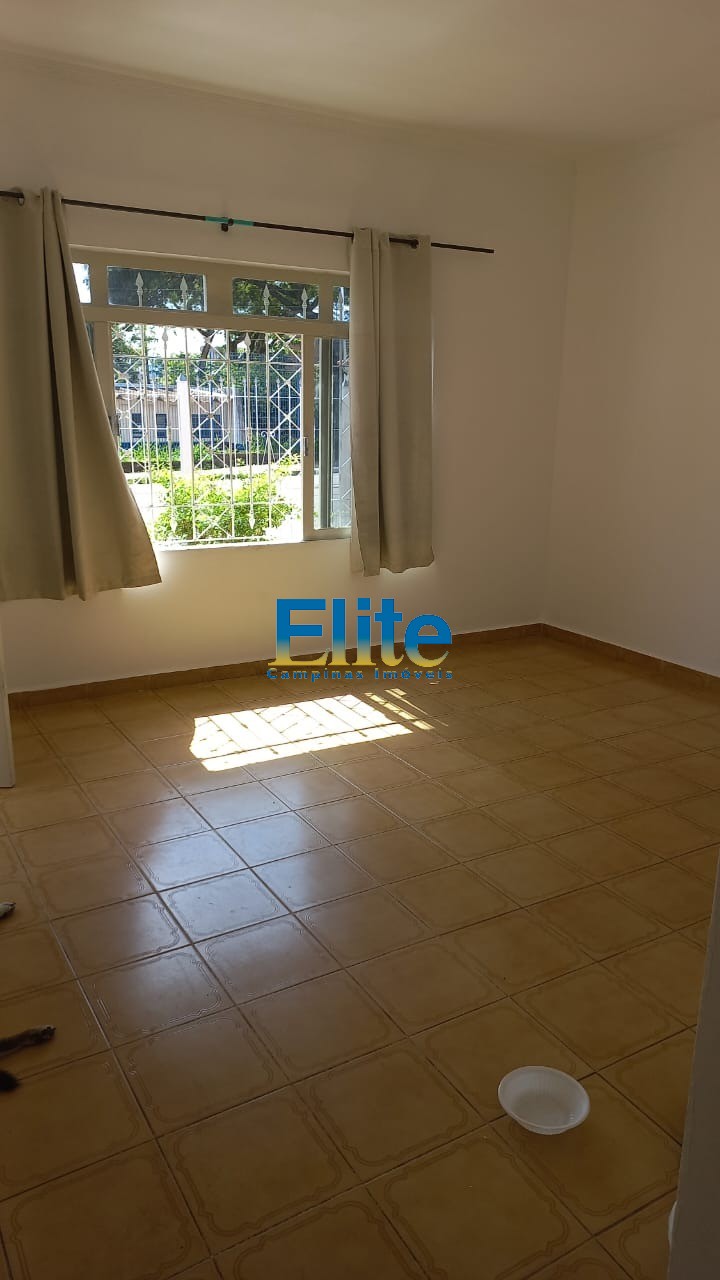 Casa à venda com 3 quartos, 300m² - Foto 1