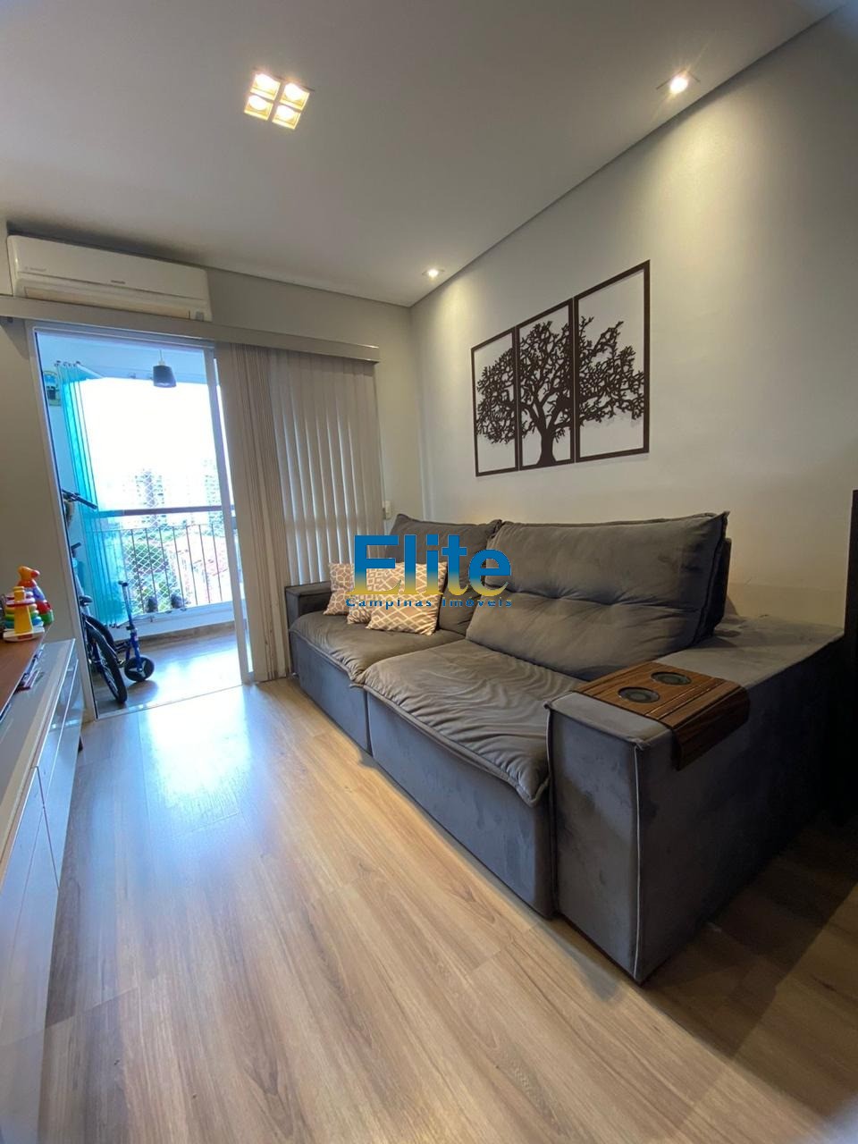 Apartamento à venda com 2 quartos, 67m² - Foto 8