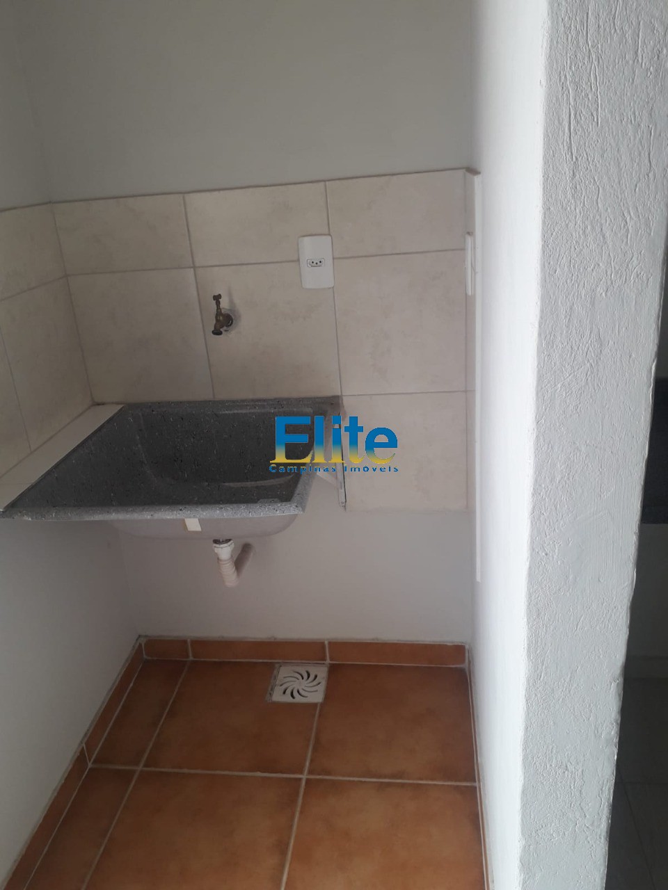 Casa à venda com 2 quartos, 200m² - Foto 25