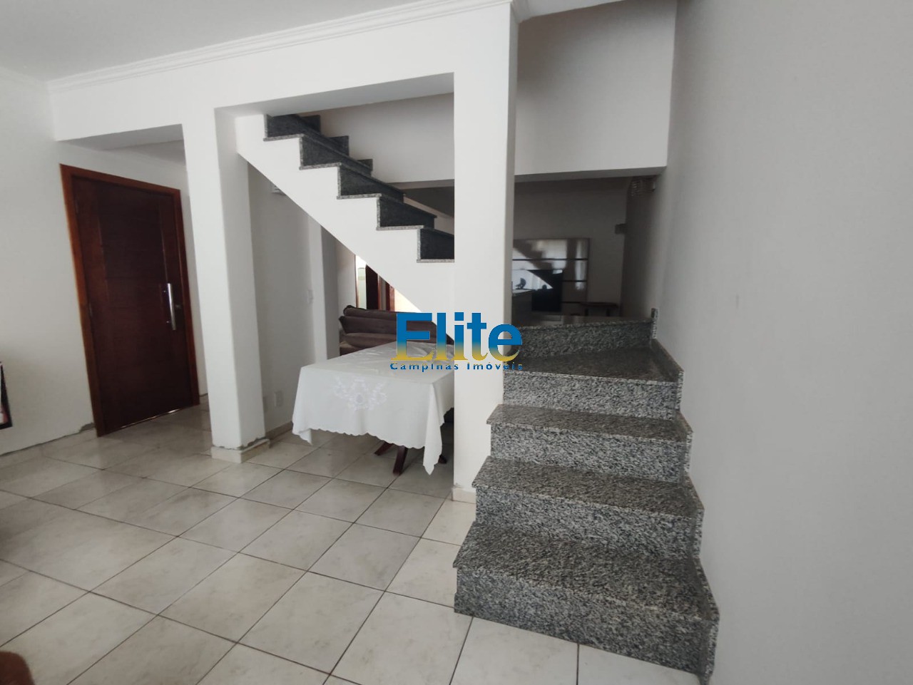 Casa à venda com 3 quartos, 250m² - Foto 11