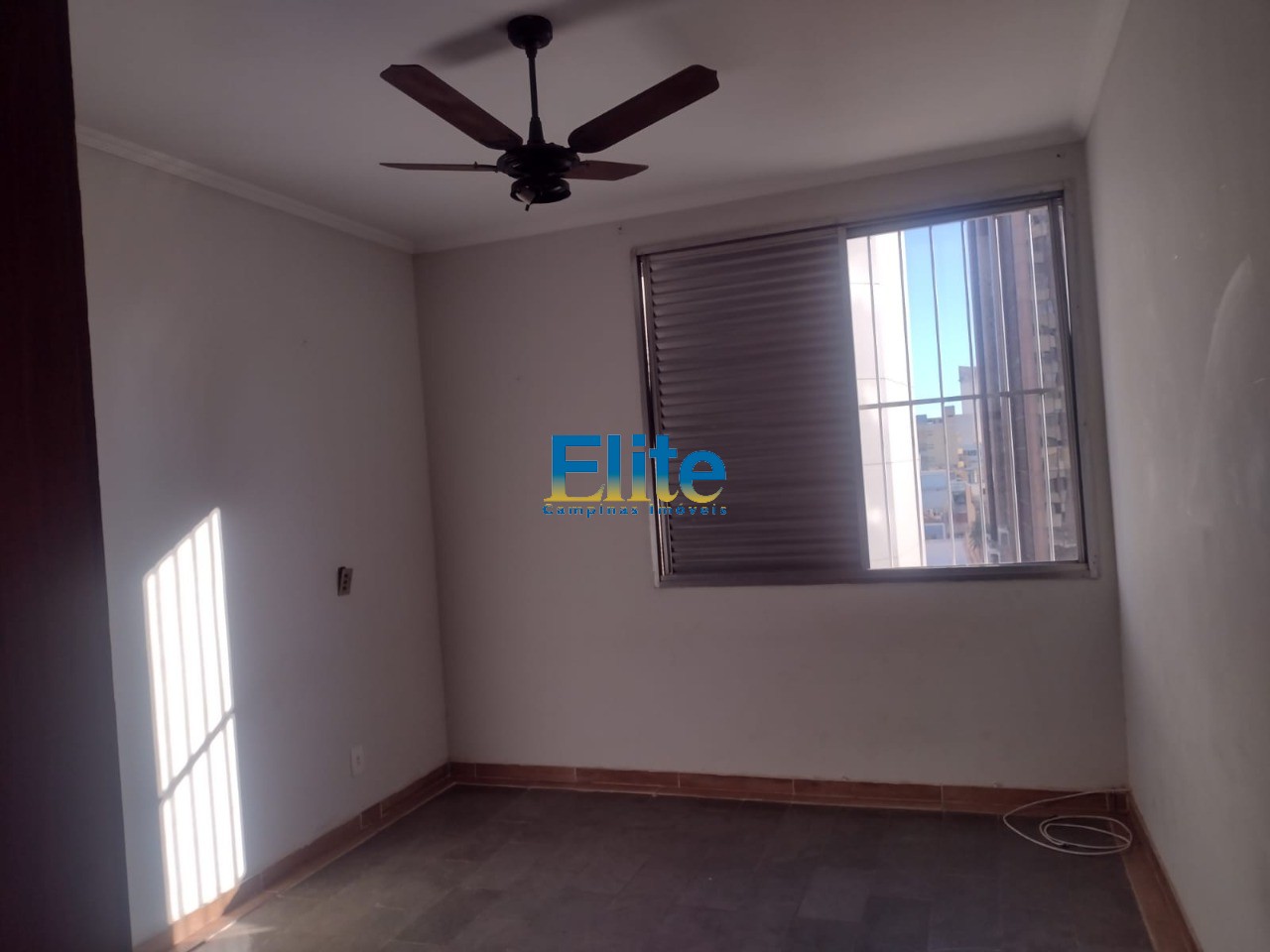 Apartamento à venda com 3 quartos, 107m² - Foto 10