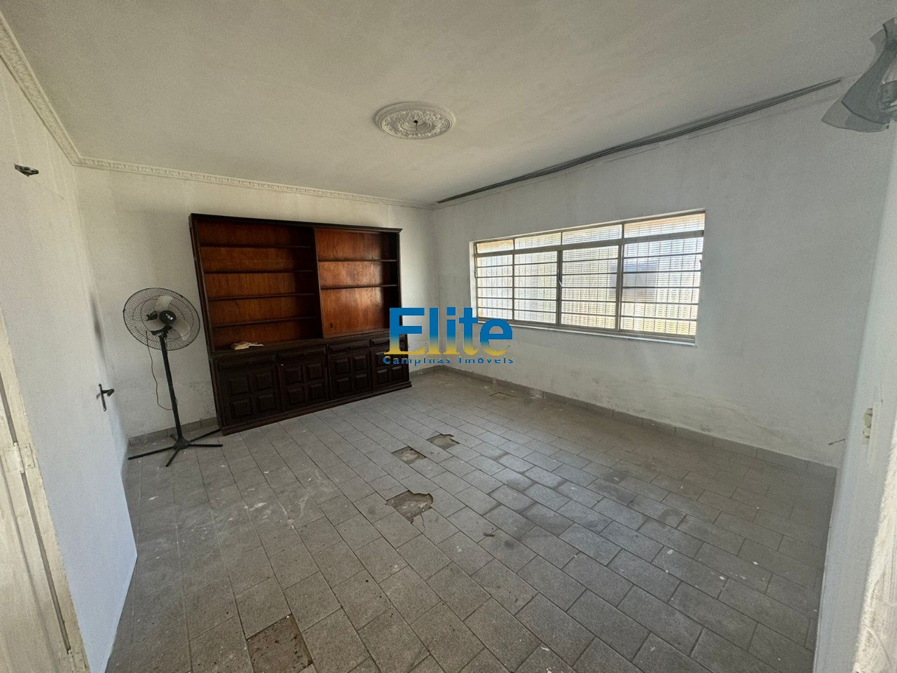 Casa à venda com 3 quartos, 250m² - Foto 3