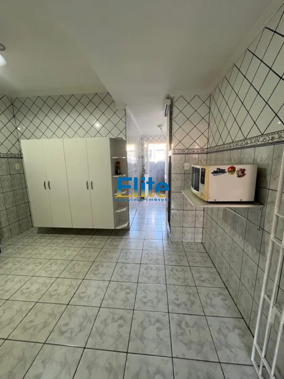 Casa à venda com 3 quartos, 250m² - Foto 14