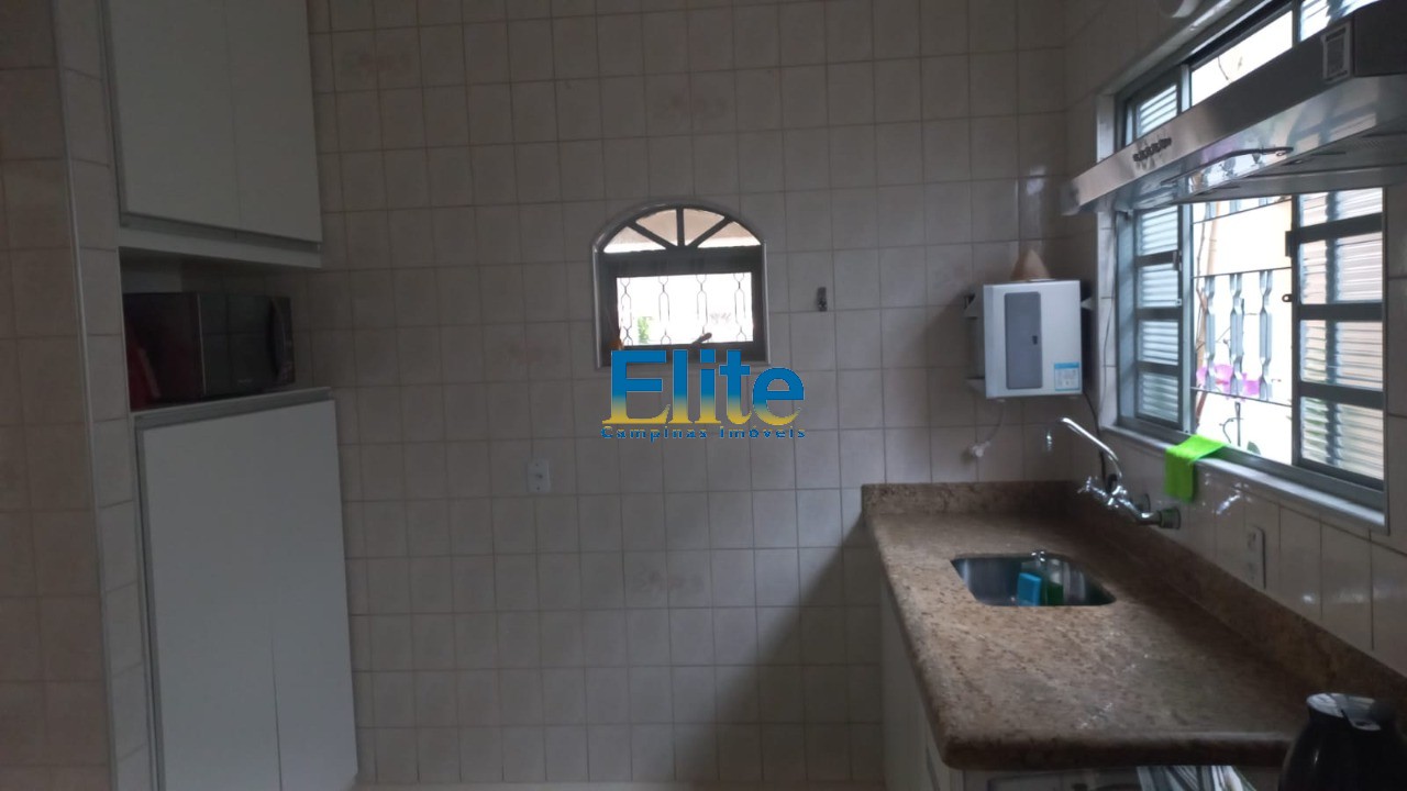 Casa à venda com 3 quartos, 250m² - Foto 18