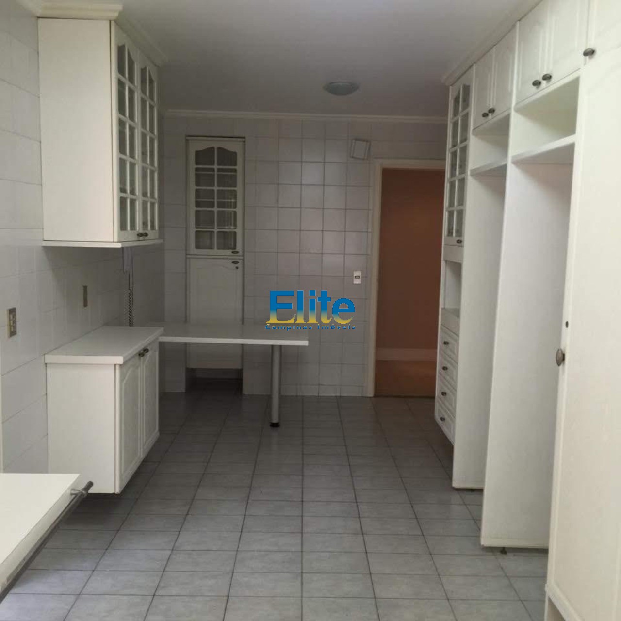 Apartamento à venda com 3 quartos, 262m² - Foto 32