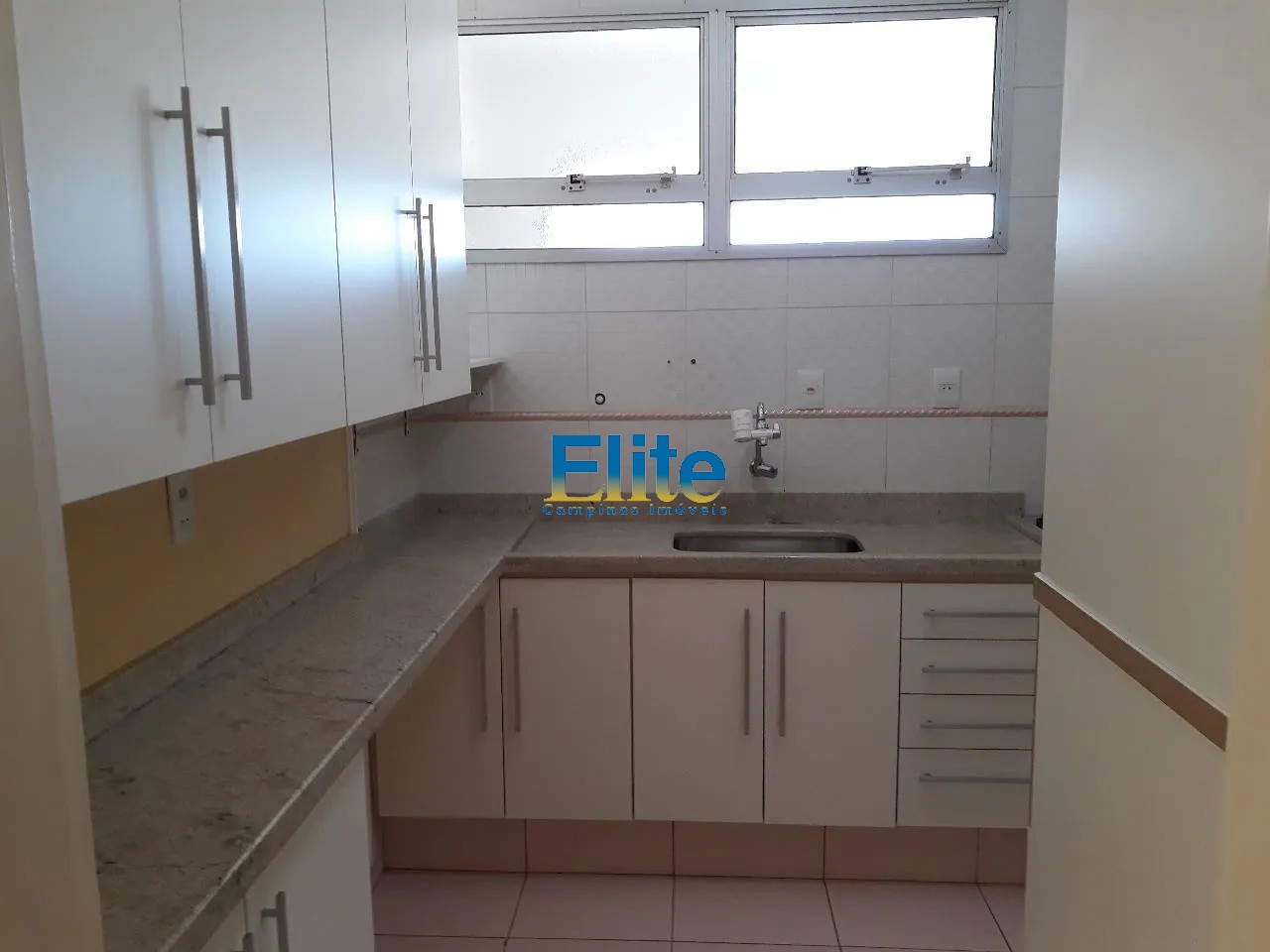 Apartamento à venda com 2 quartos, 67m² - Foto 13