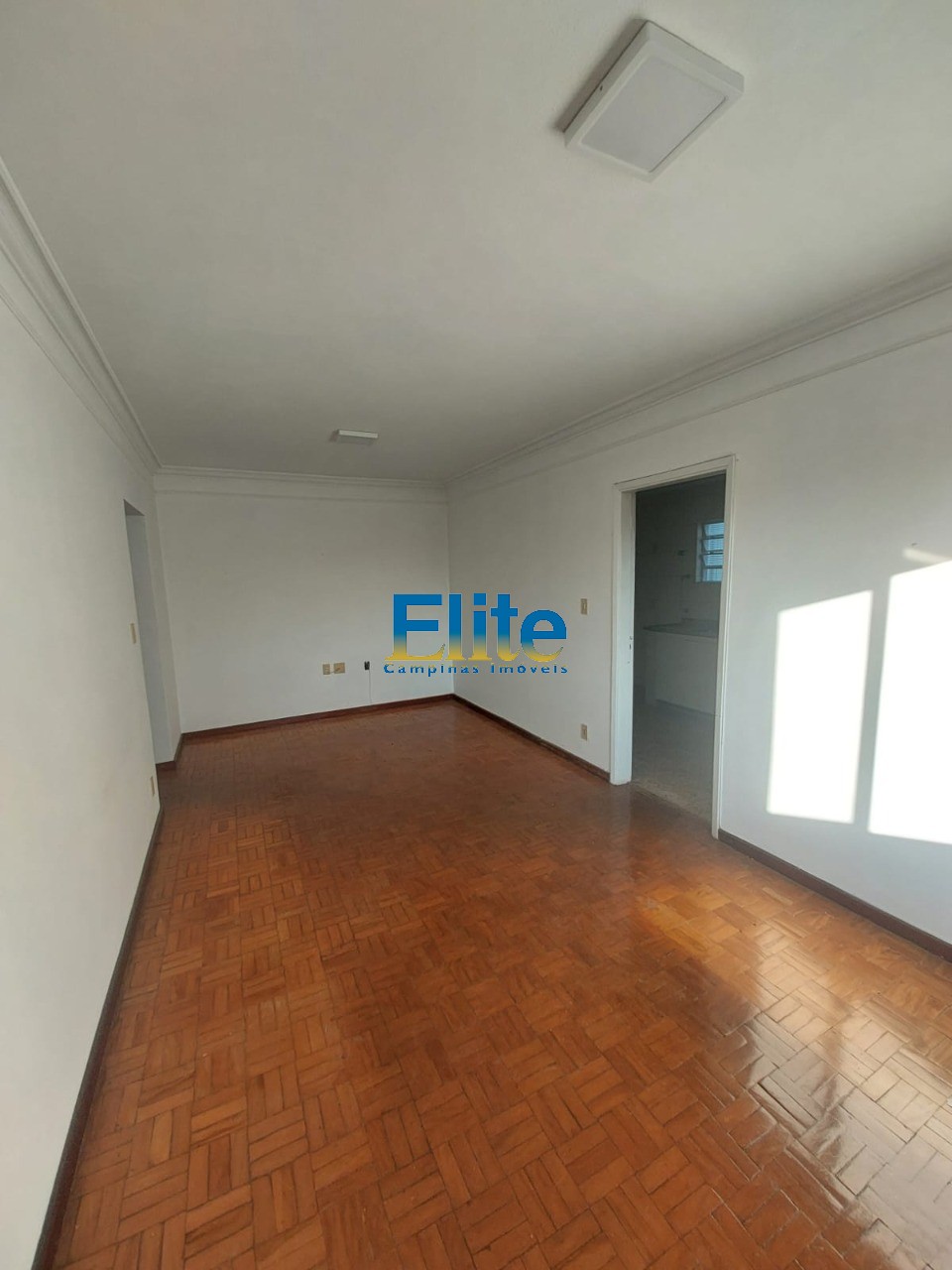 Apartamento à venda com 2 quartos, 79m² - Foto 4