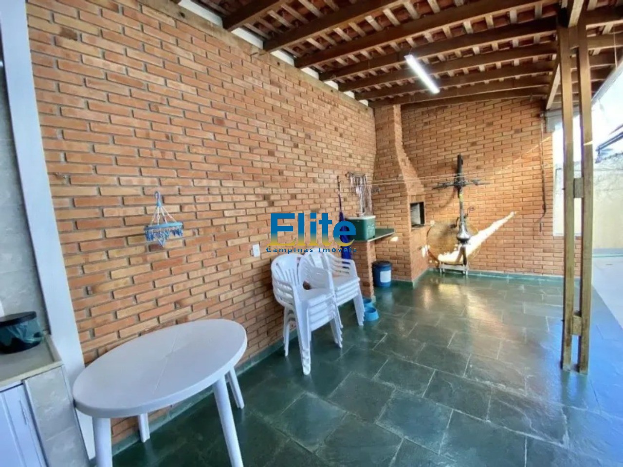 Casa à venda com 3 quartos, 300m² - Foto 27