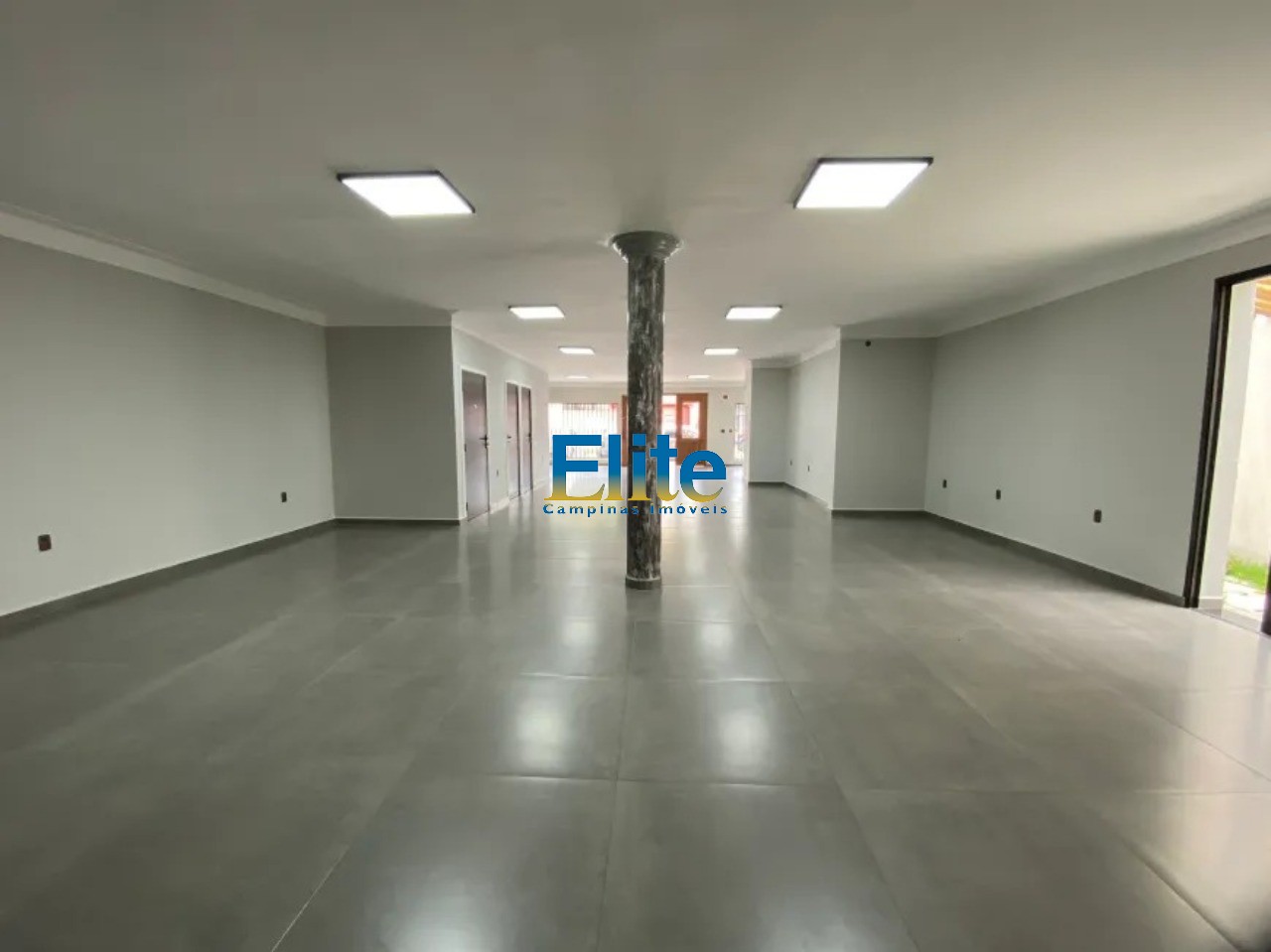 Prédio Inteiro para alugar, 300m² - Foto 3